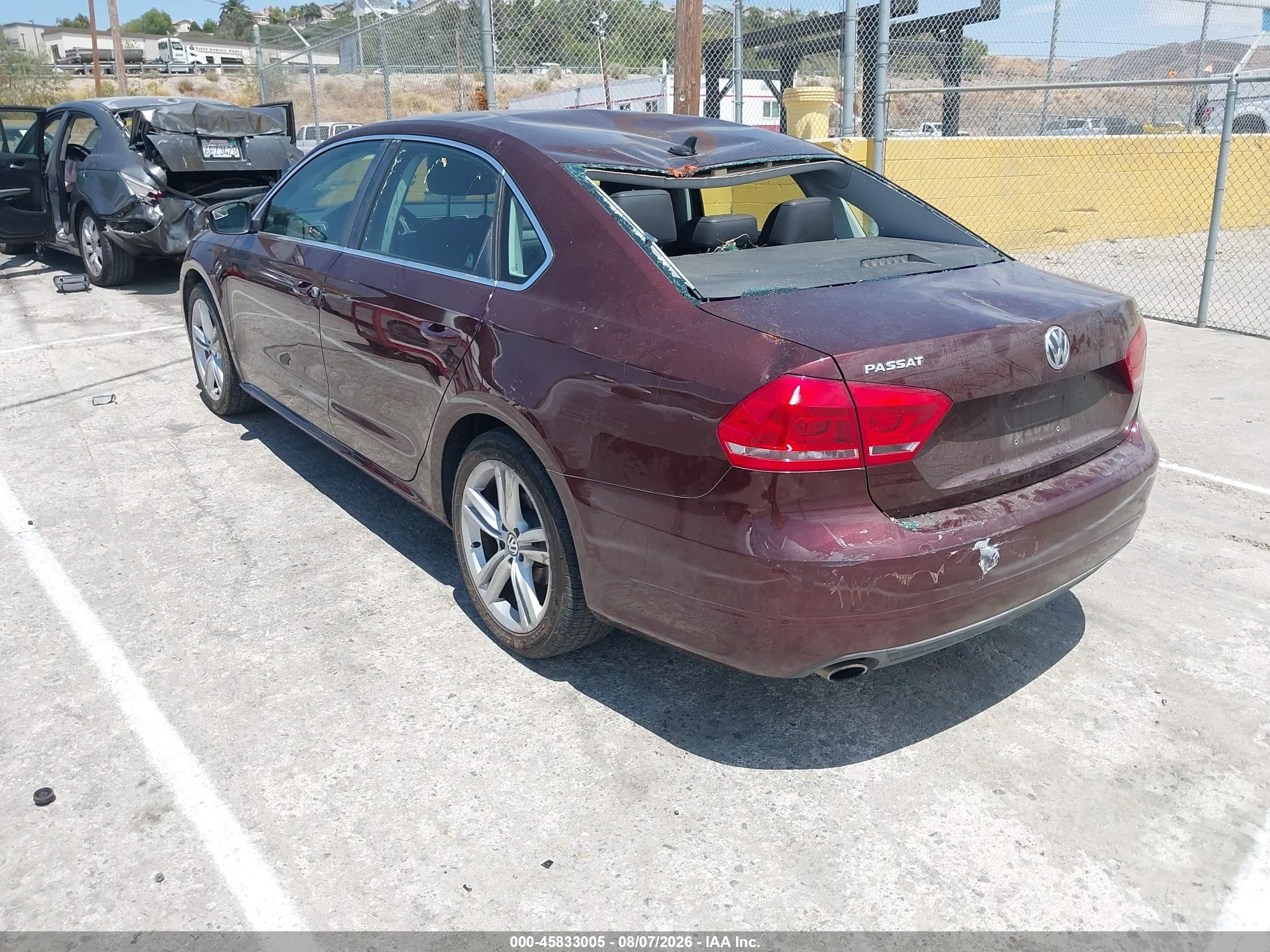 2014 Volkswagen Passat 2.5l Se Бордовый vin: 1VWBP7A3XEC004145