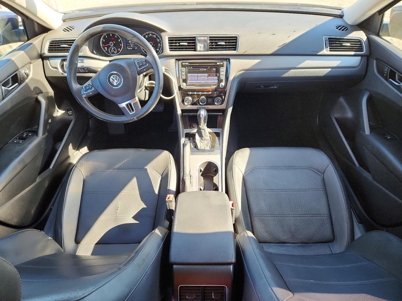 2014 Volkswagen Passat Se Blue vin: 1VWBP7A3XEC007787