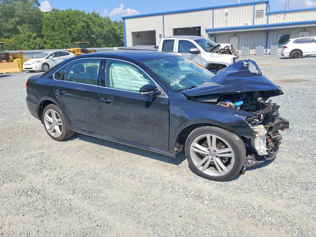 2014 Volkswagen Passat Se Black vin: 1VWBS7A30EC043602