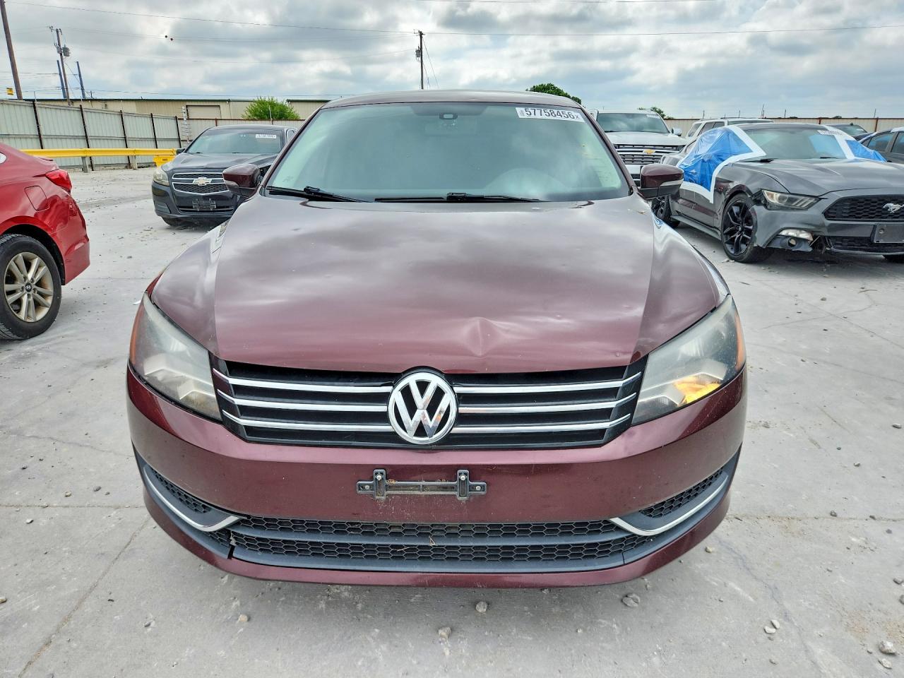 2014 Volkswagen Passat Se Maroon vin: 1VWBS7A30EC053367