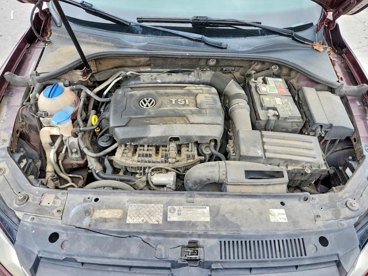 2014 Volkswagen Passat Se Maroon vin: 1VWBS7A30EC053367