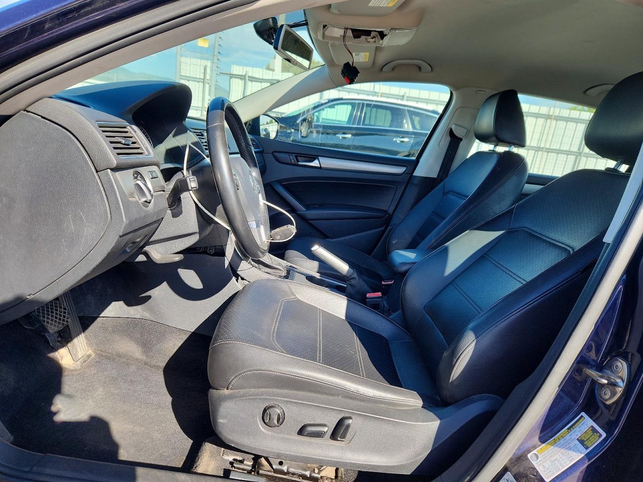 2014 Volkswagen Passat Se Синий vin: 1VWBS7A30EC065339