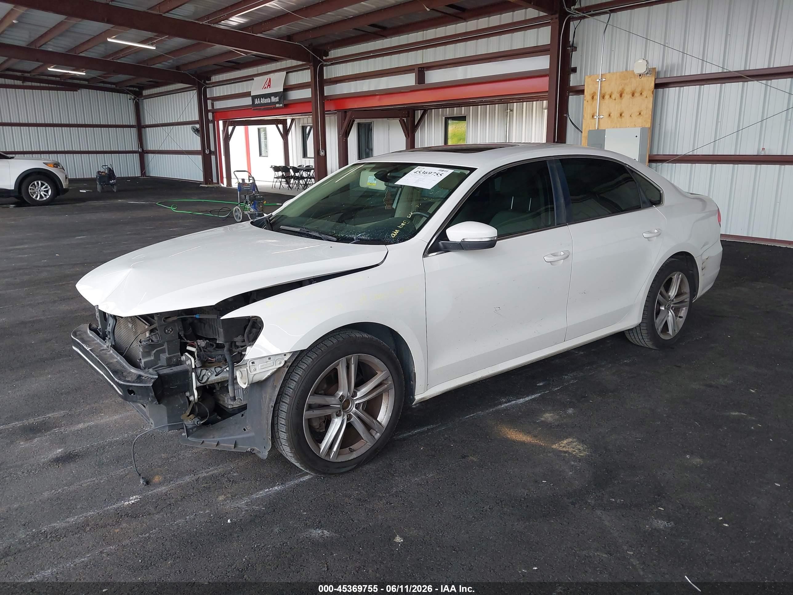 2014 Volkswagen Passat 1.8t Se White vin: 1VWBS7A30EC075174
