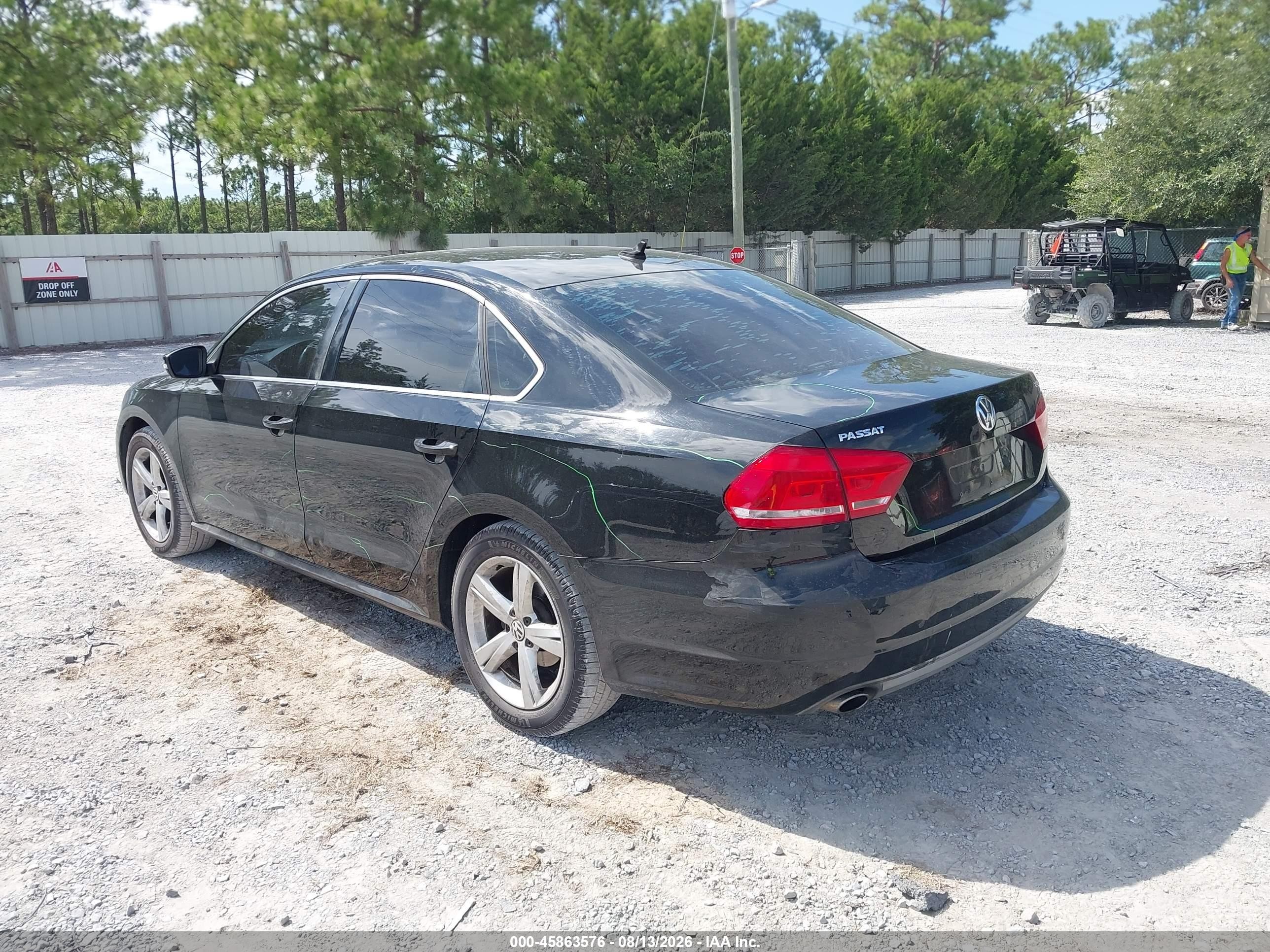 2014 Volkswagen Passat 1.8t Se Черный vin: 1VWBS7A30EC083078