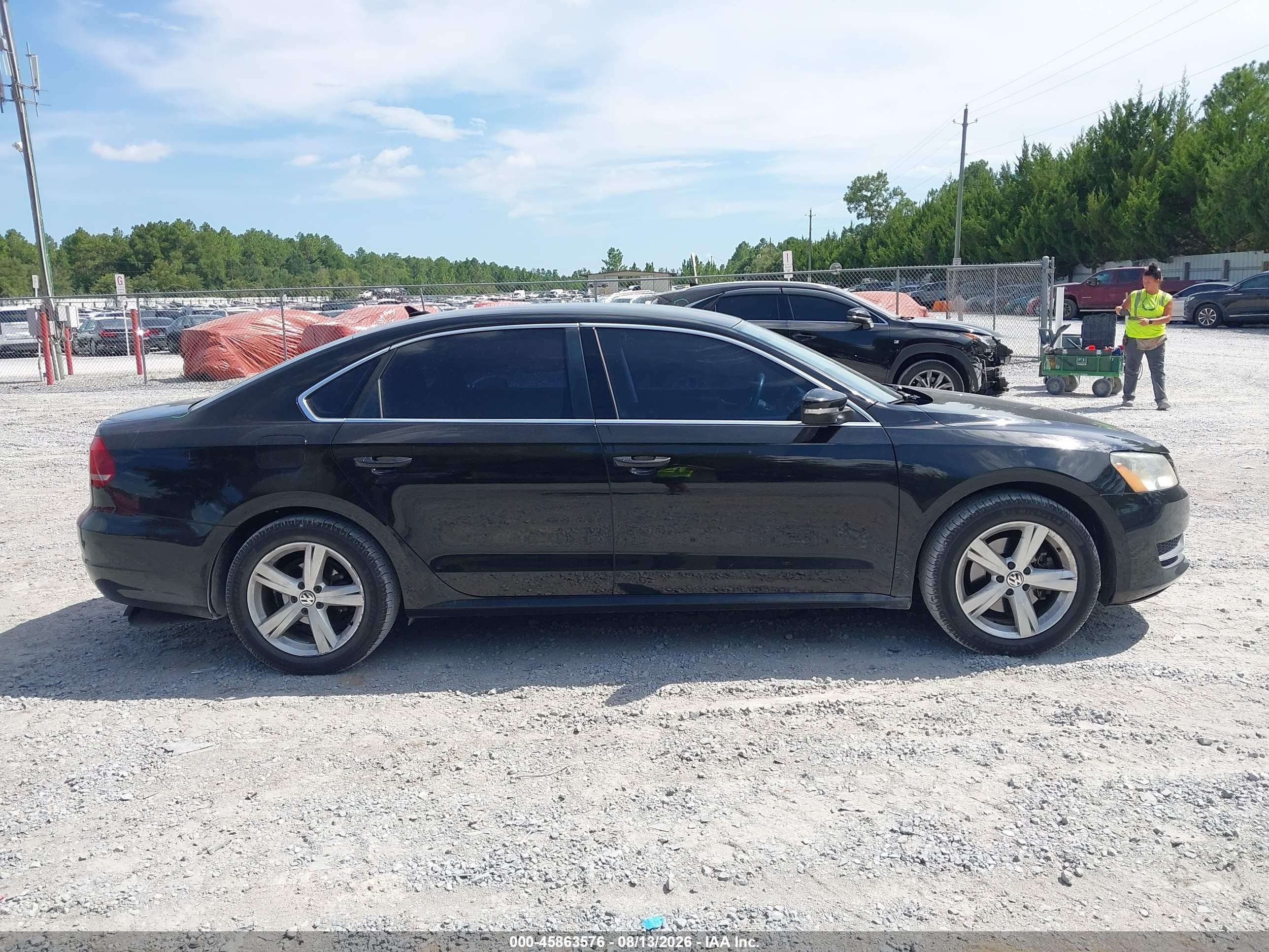 2014 Volkswagen Passat 1.8t Se Черный vin: 1VWBS7A30EC083078