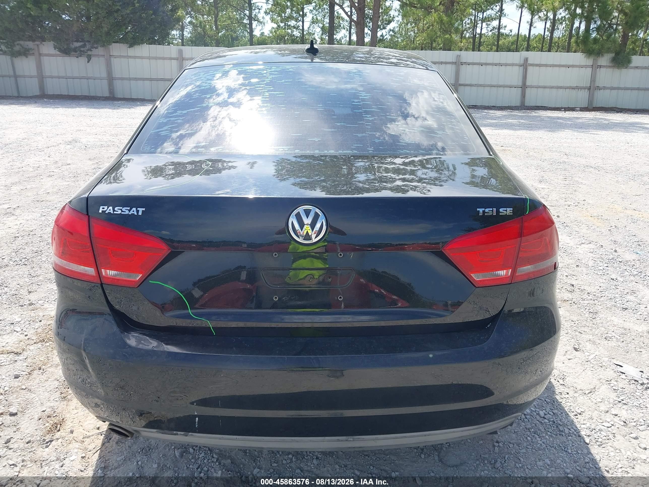 2014 Volkswagen Passat 1.8t Se Черный vin: 1VWBS7A30EC083078