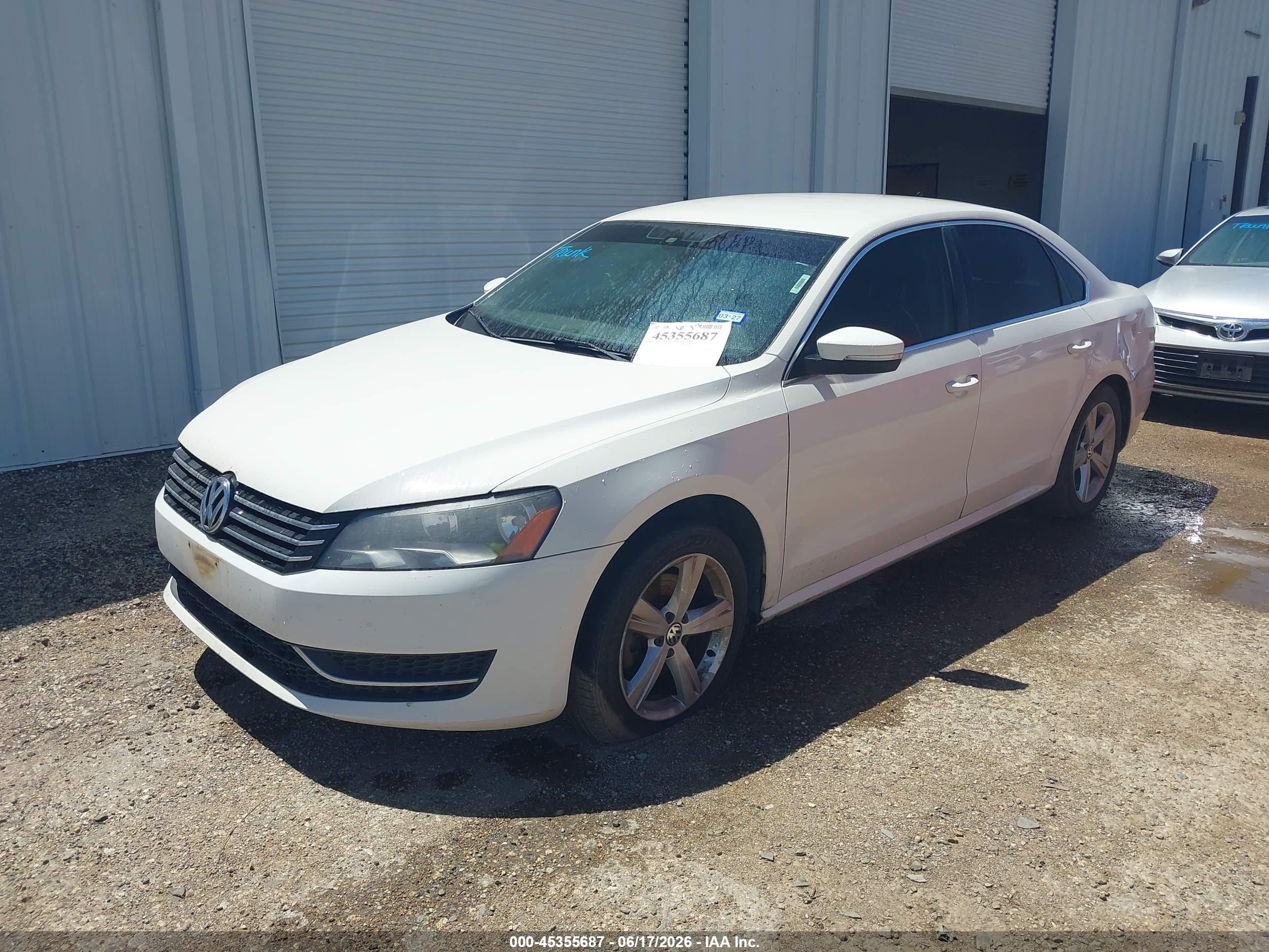 2014 Volkswagen Passat 1.8t Se White vin: 1VWBS7A30EC115205