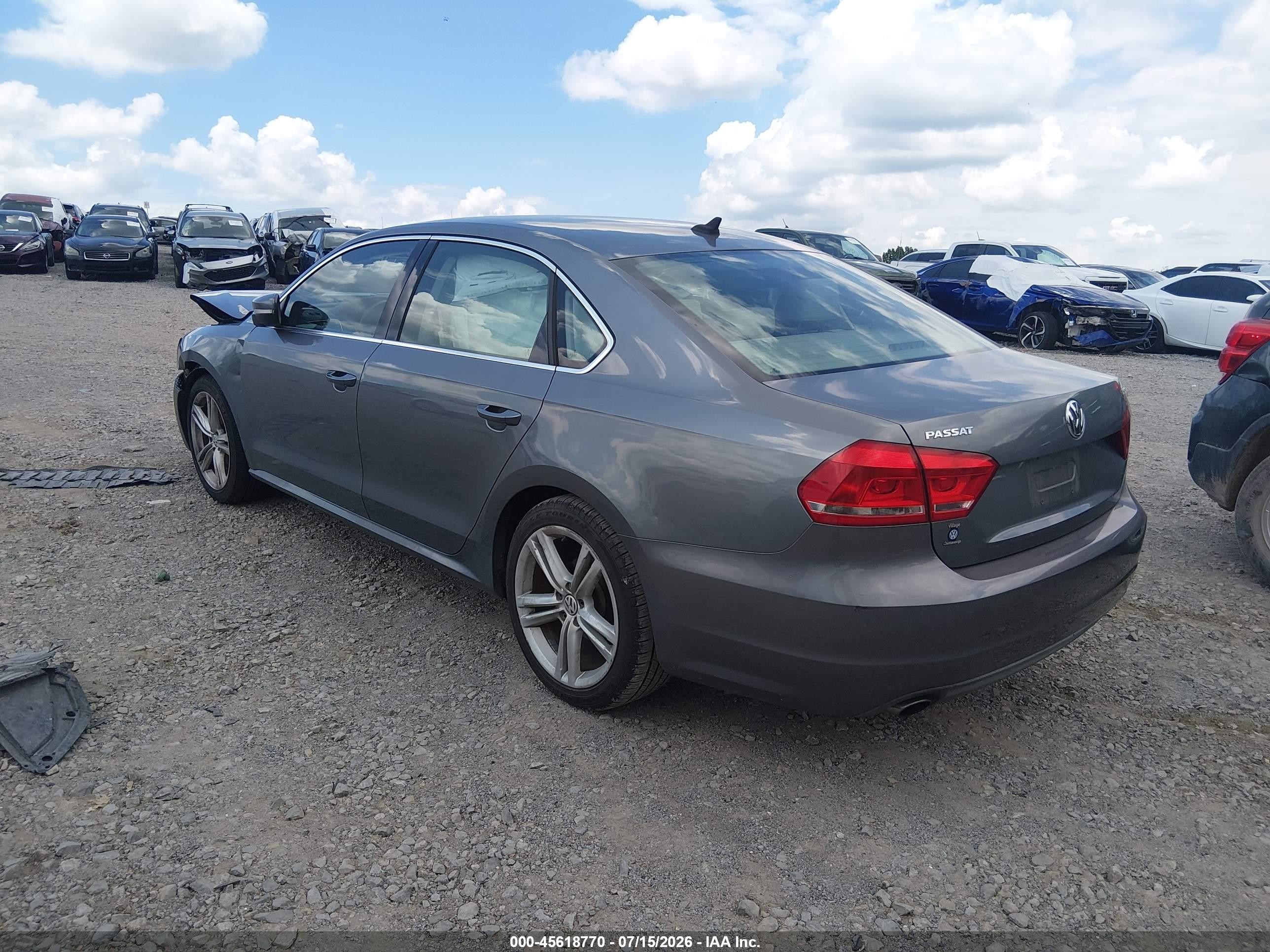 2014 Volkswagen Passat 1.8t Se Gray vin: 1VWBS7A30EC115804