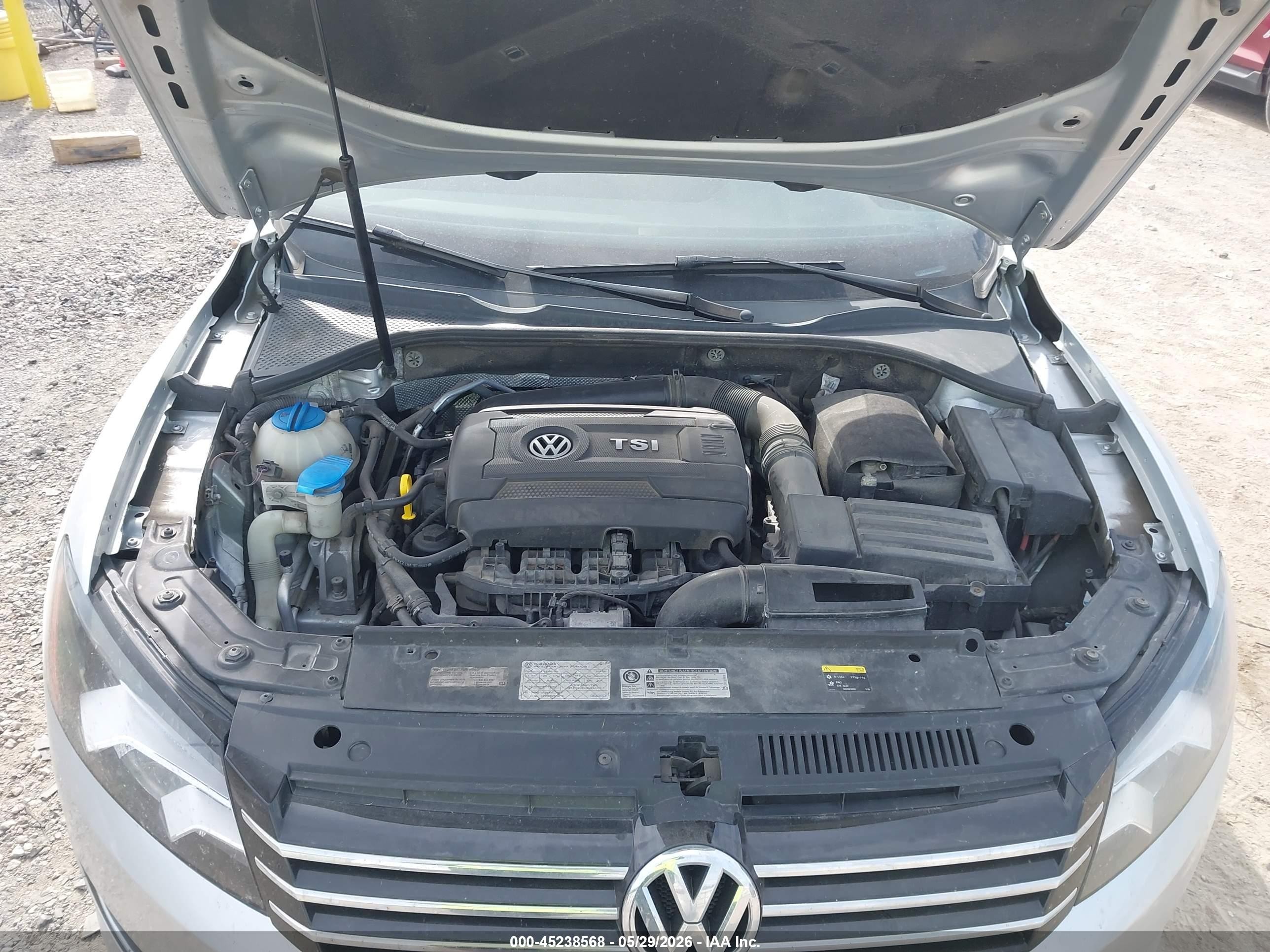 2014 Volkswagen Passat 1.8t Se Silver vin: 1VWBS7A30EC116001