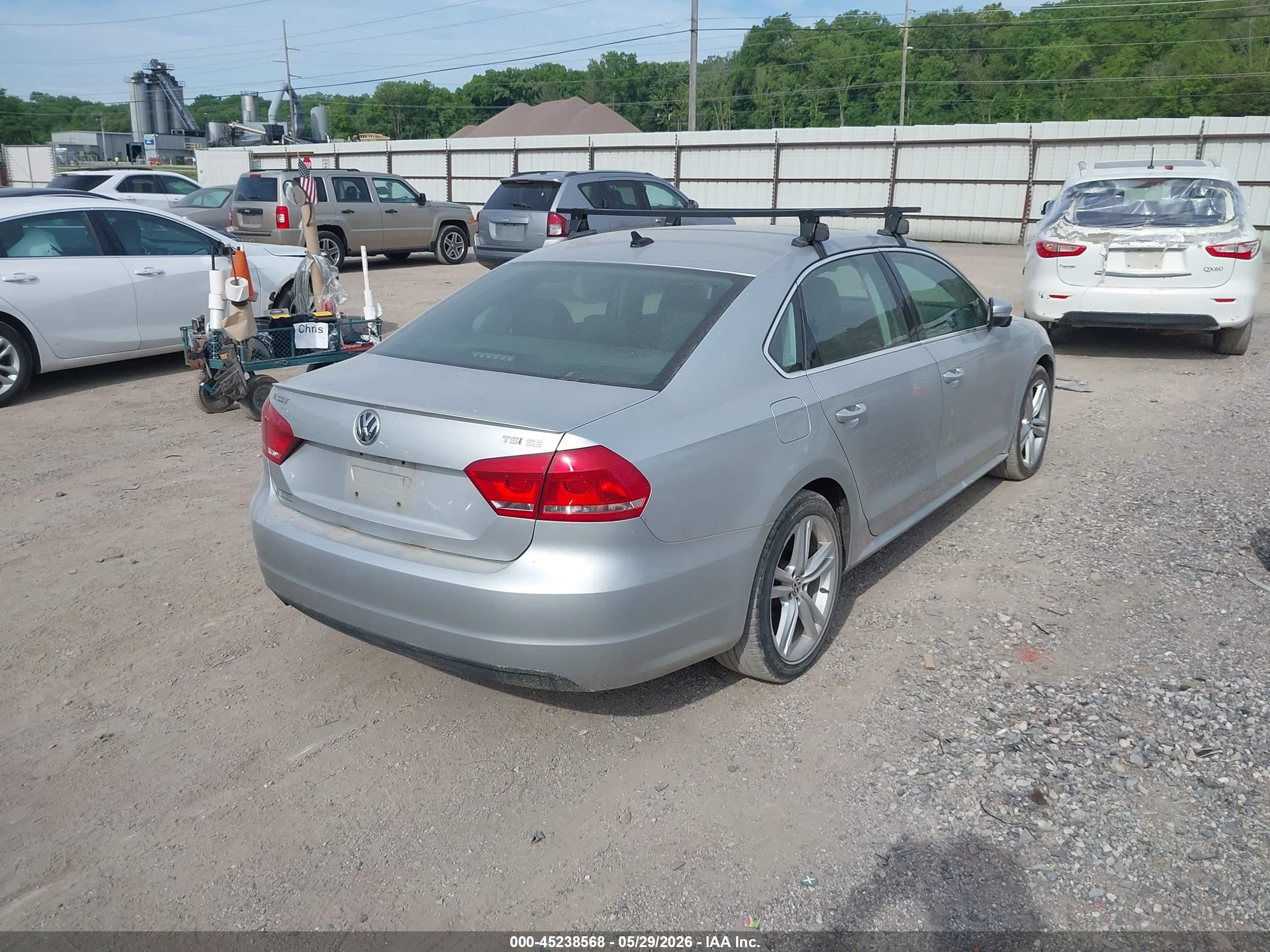 2014 Volkswagen Passat 1.8t Se Silver vin: 1VWBS7A30EC116001