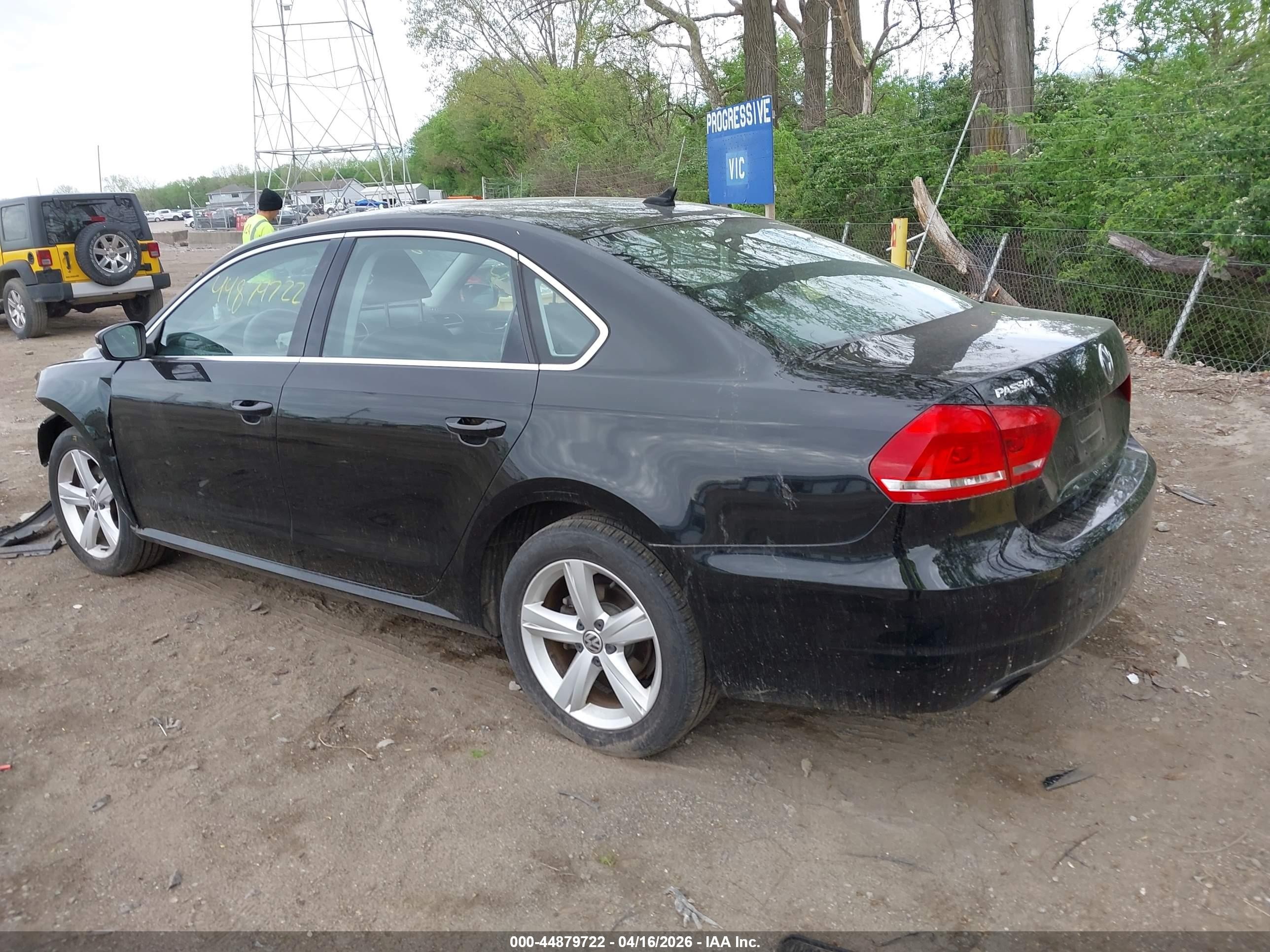 2014 Volkswagen Passat 1.8t Se Черный vin: 1VWBS7A31EC042250