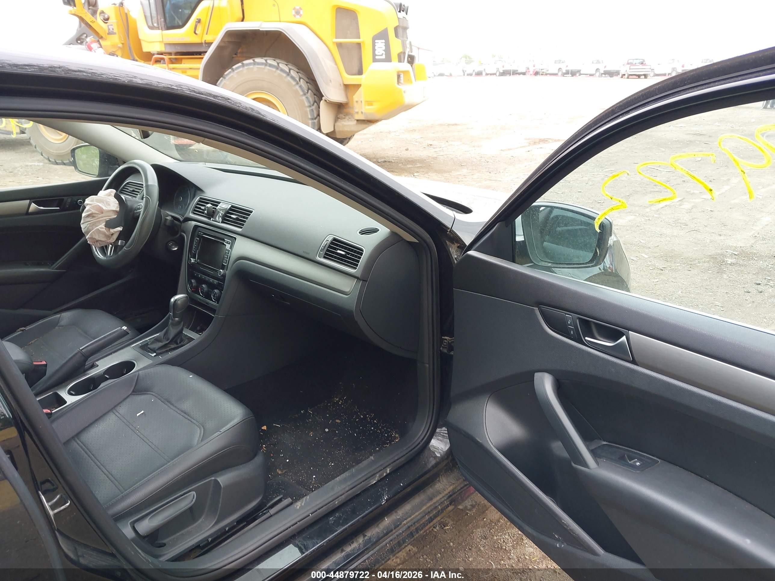 2014 Volkswagen Passat 1.8t Se Черный vin: 1VWBS7A31EC042250