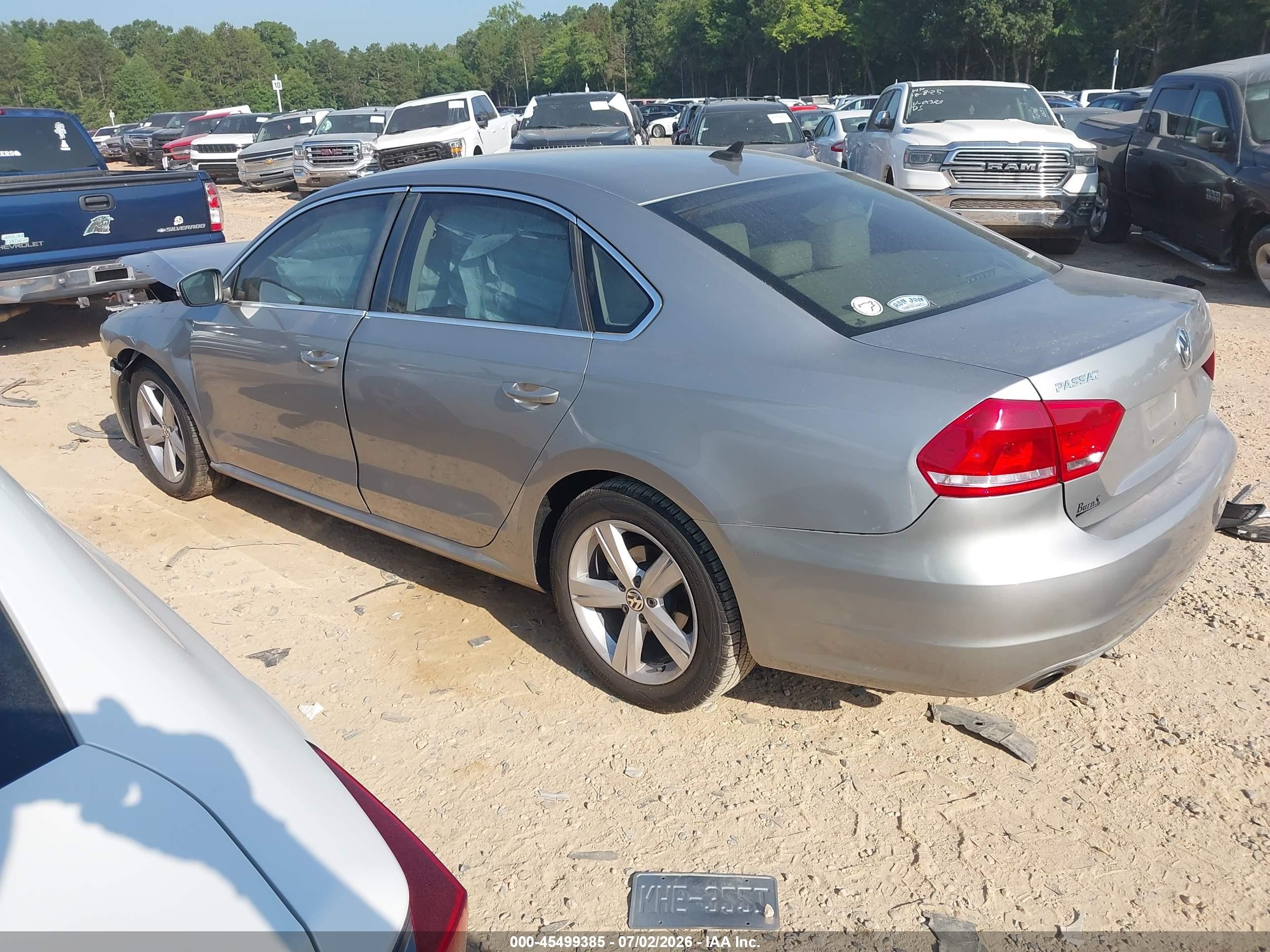2014 Volkswagen Passat 1.8t Se Silver vin: 1VWBS7A31EC050963