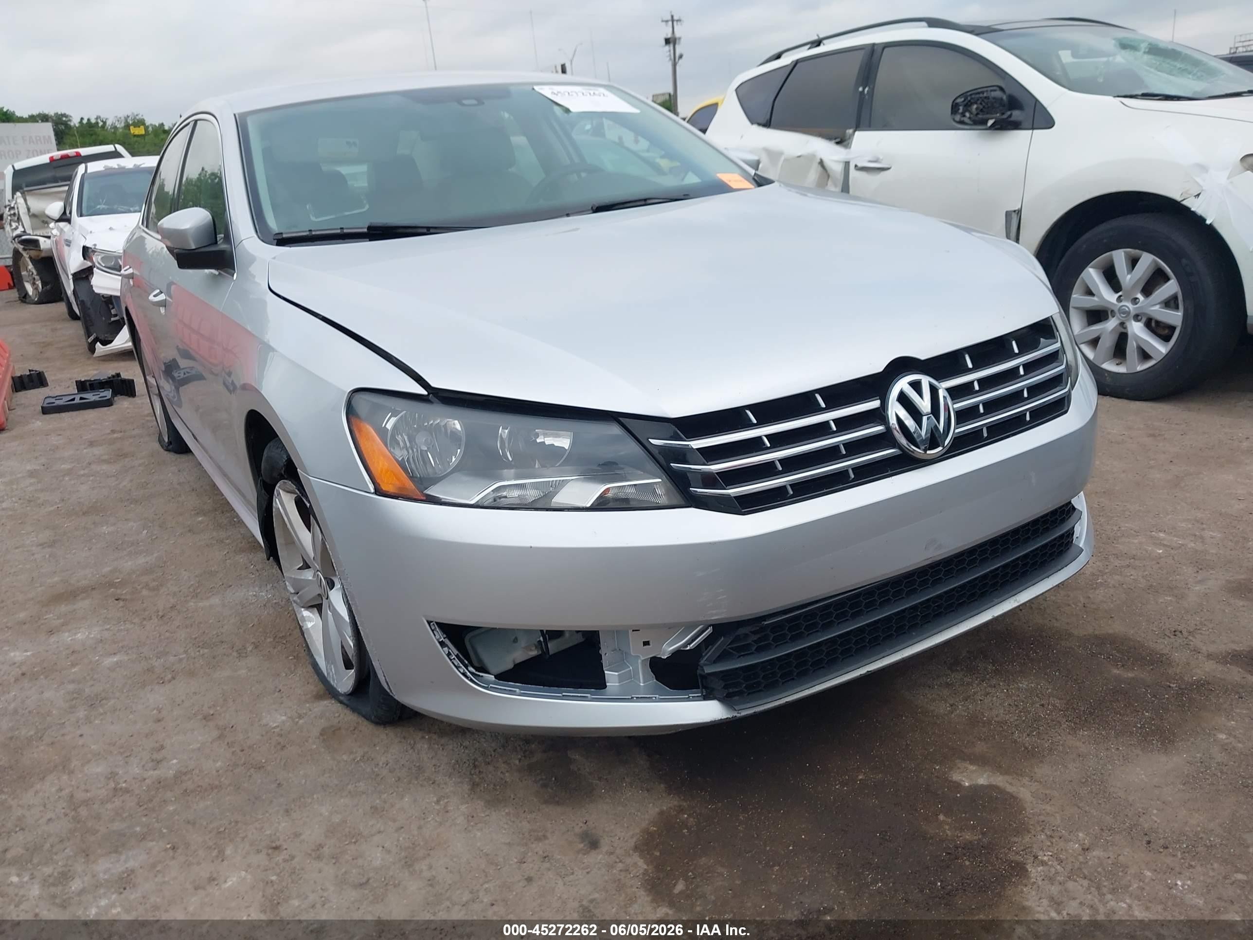 2014 Volkswagen Passat 1.8t Se Silver vin: 1VWBS7A31EC072655