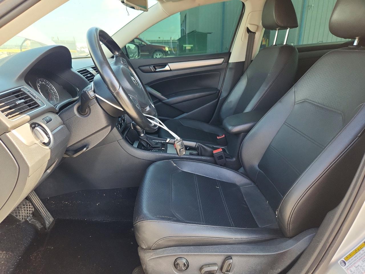 2014 Volkswagen Passat Se Silver vin: 1VWBS7A31EC108750
