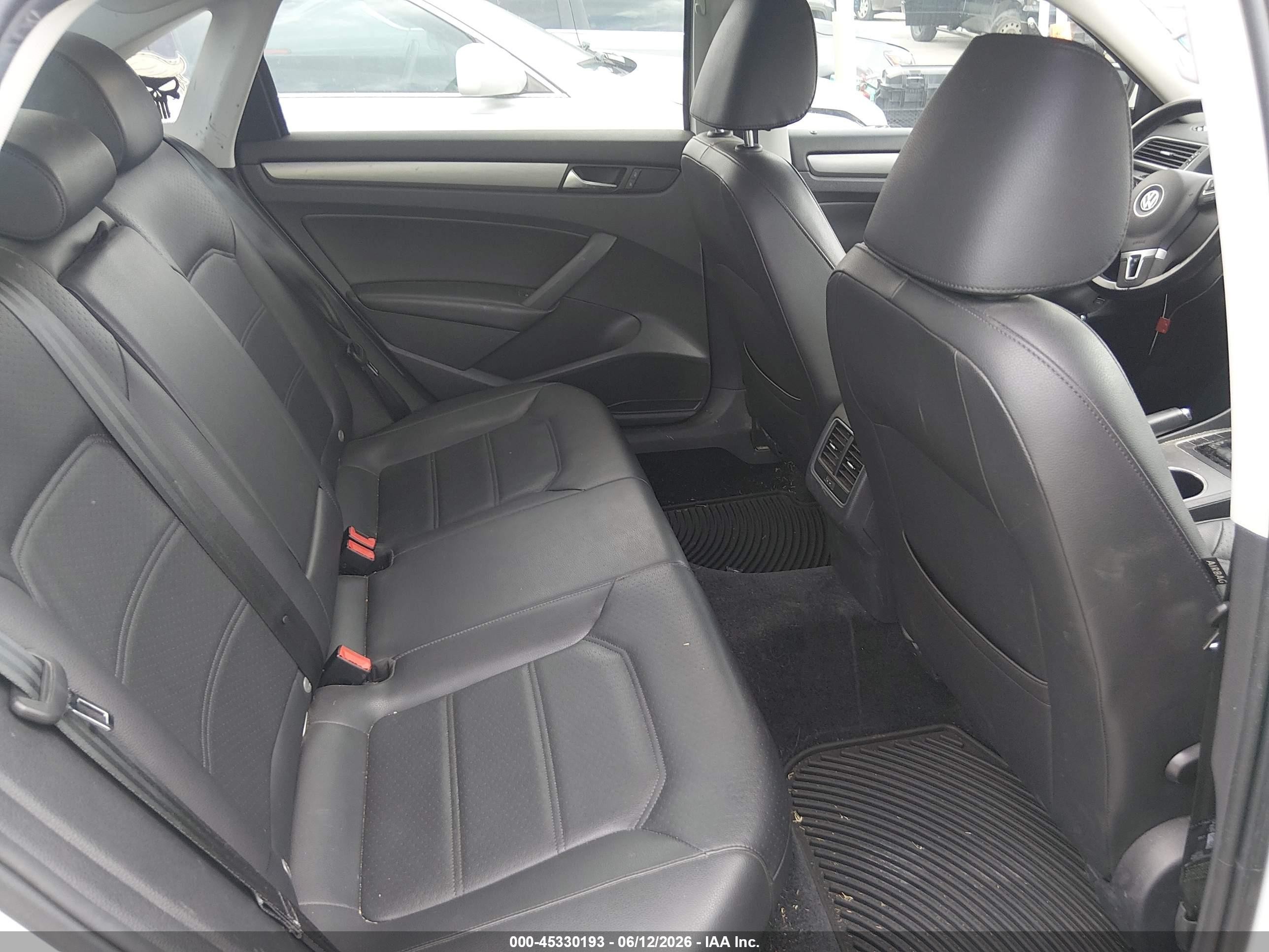 2014 Volkswagen Passat 1.8t Se Белый vin: 1VWBS7A31EC110272