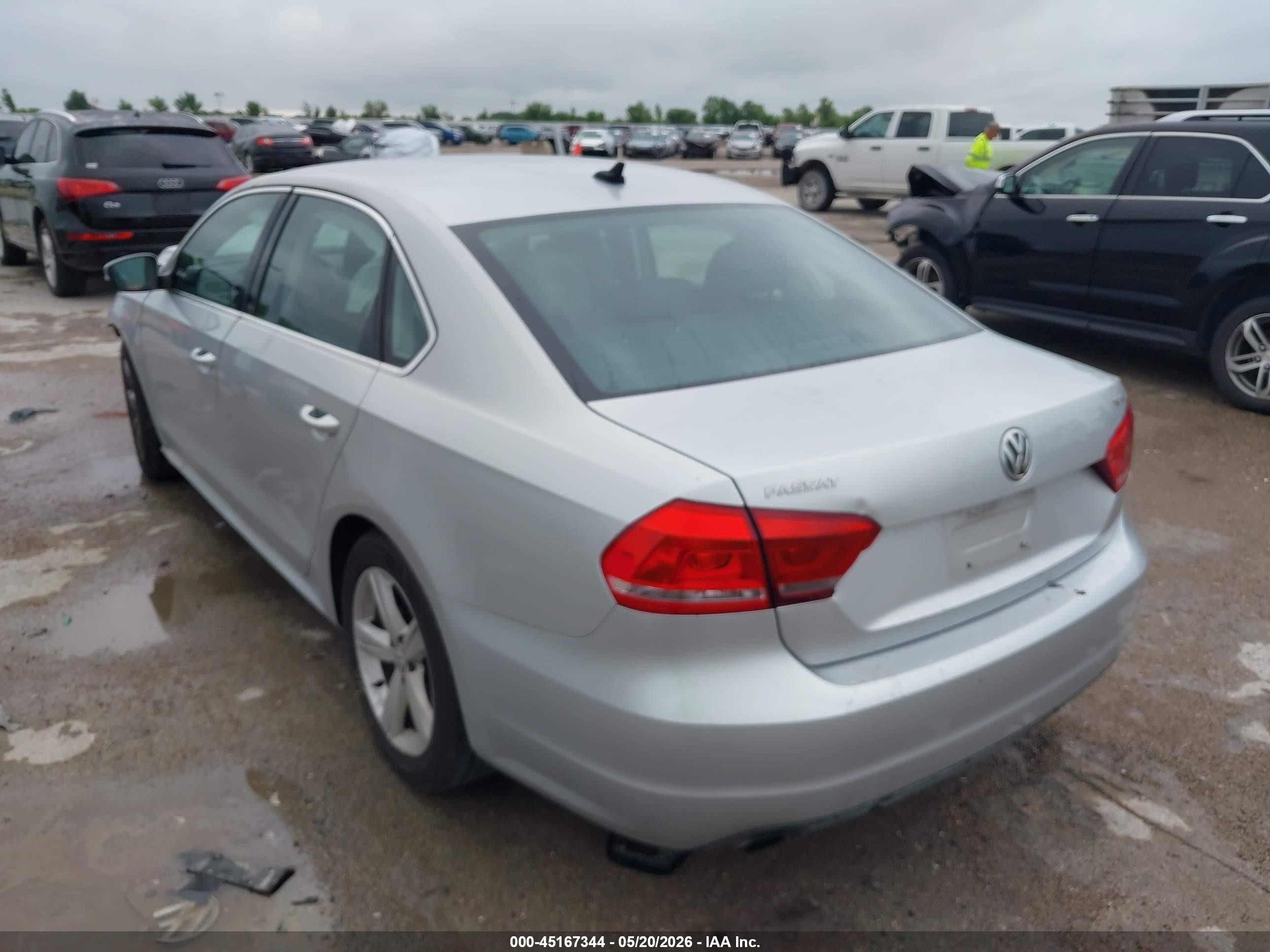 2015 Volkswagen Passat 1.8t Se Silver vin: 1VWBS7A31FC032853