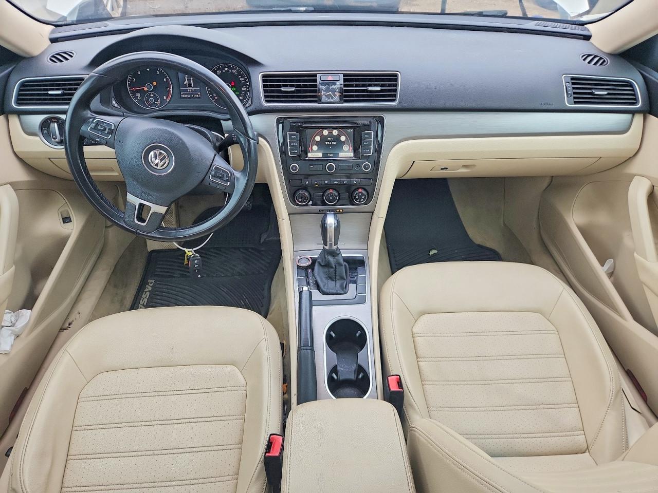 2015 Volkswagen Passat Se White vin: 1VWBS7A32FC005192