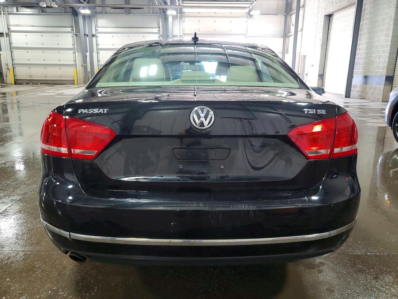 2015 Volkswagen Passat Se Black vin: 1VWBS7A32FC075422