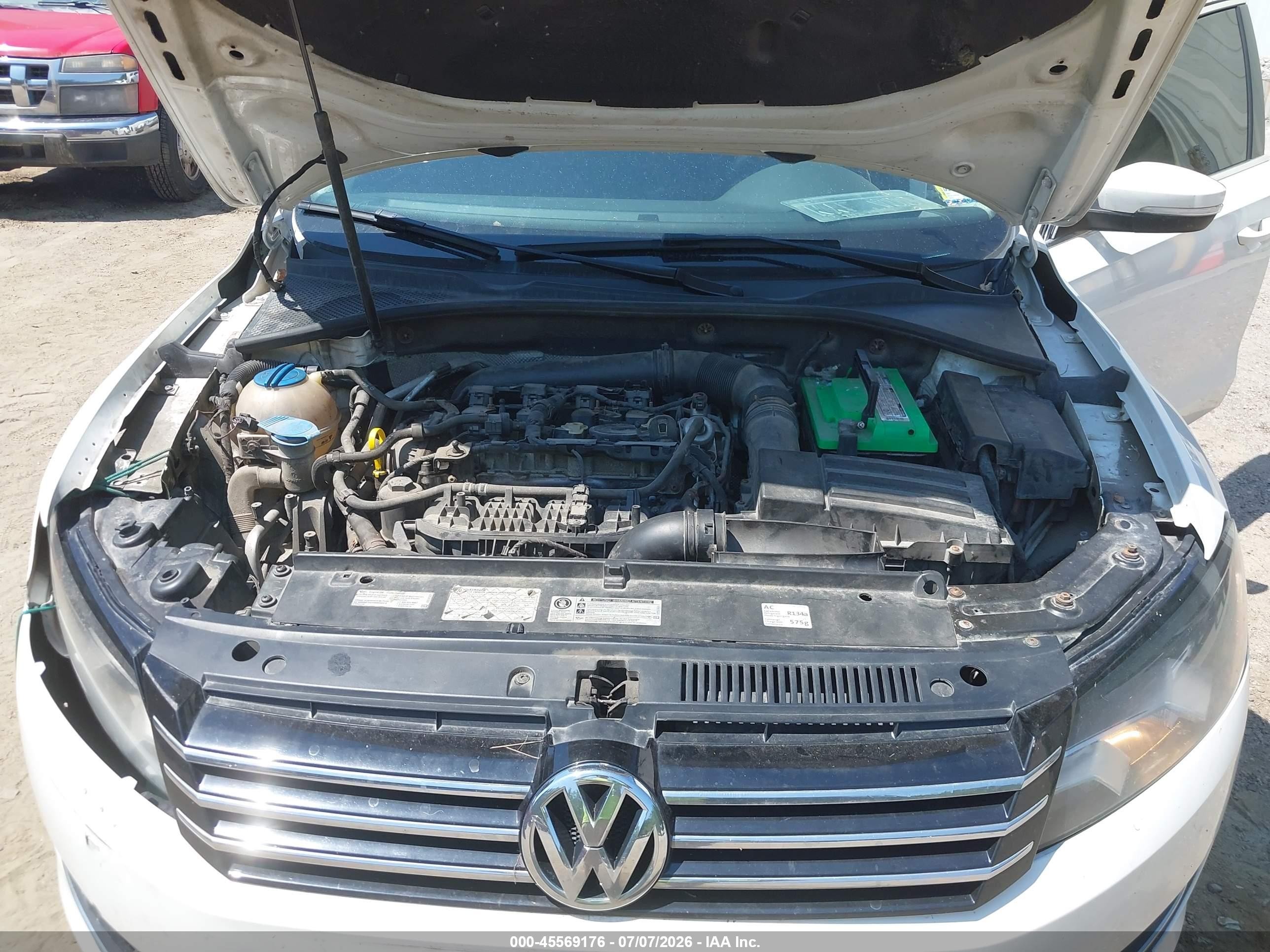 2014 Volkswagen Passat 1.8t Se White vin: 1VWBS7A33EC060216