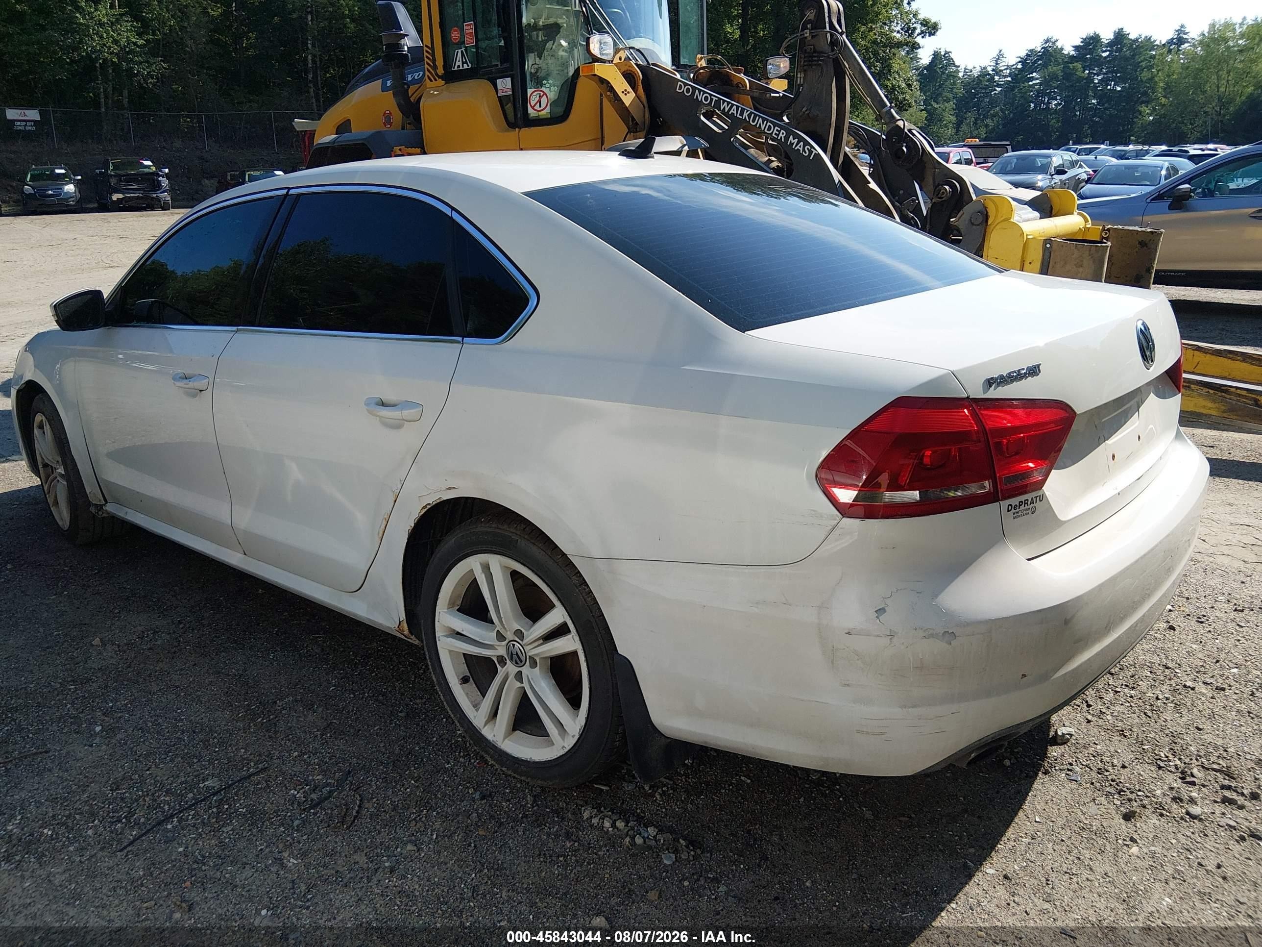 2014 Volkswagen Passat 1.8t Se White vin: 1VWBS7A33EC060216