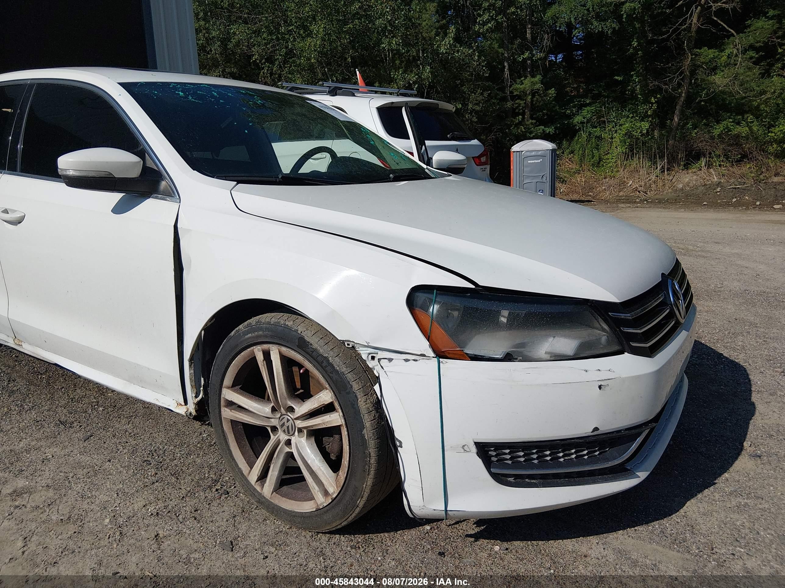2014 Volkswagen Passat 1.8t Se White vin: 1VWBS7A33EC060216