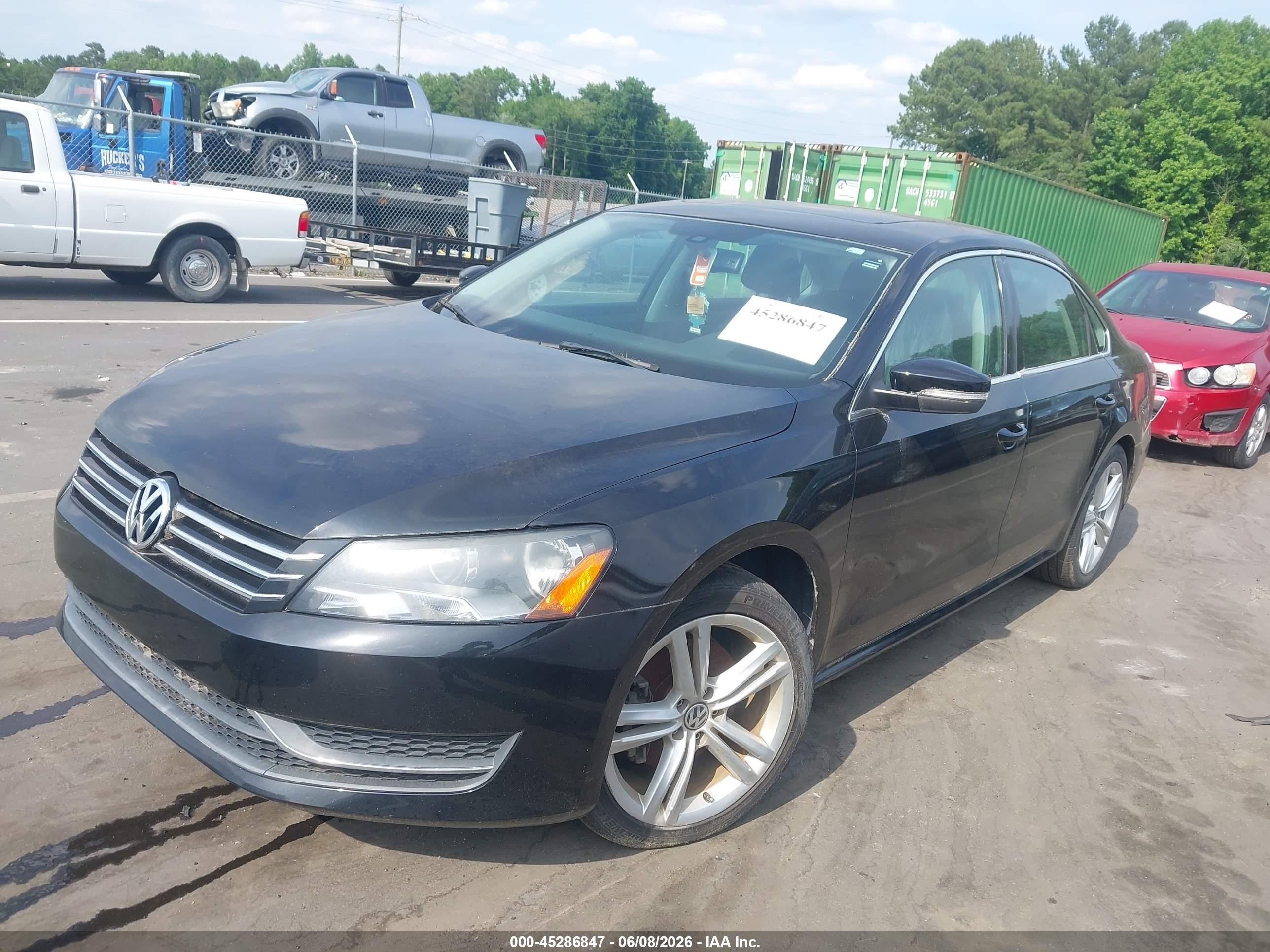 2014 Volkswagen Passat 1.8t Se Черный vin: 1VWBS7A33EC065559