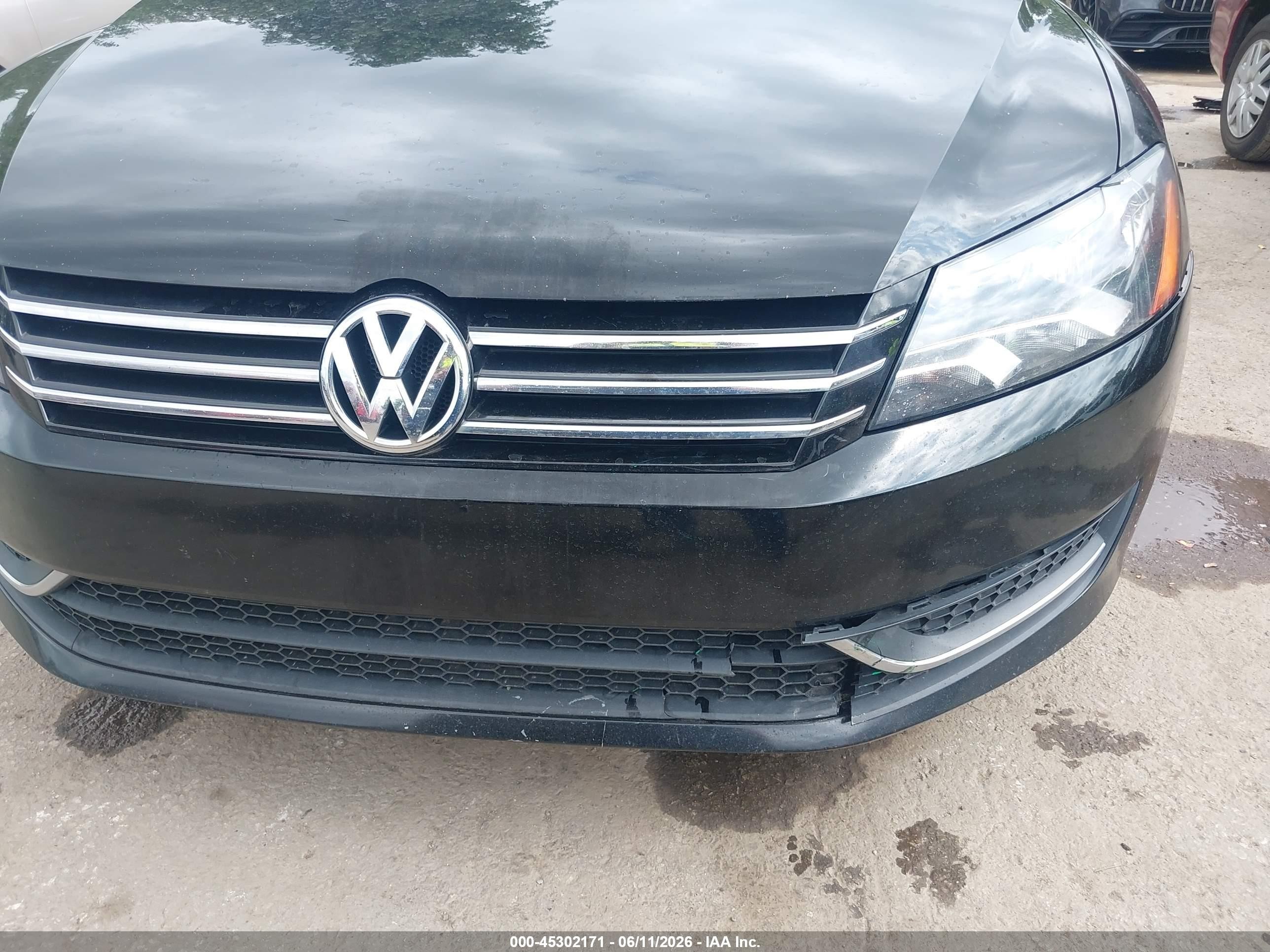 2014 Volkswagen Passat 1.8t Se Black vin: 1VWBS7A33EC109866