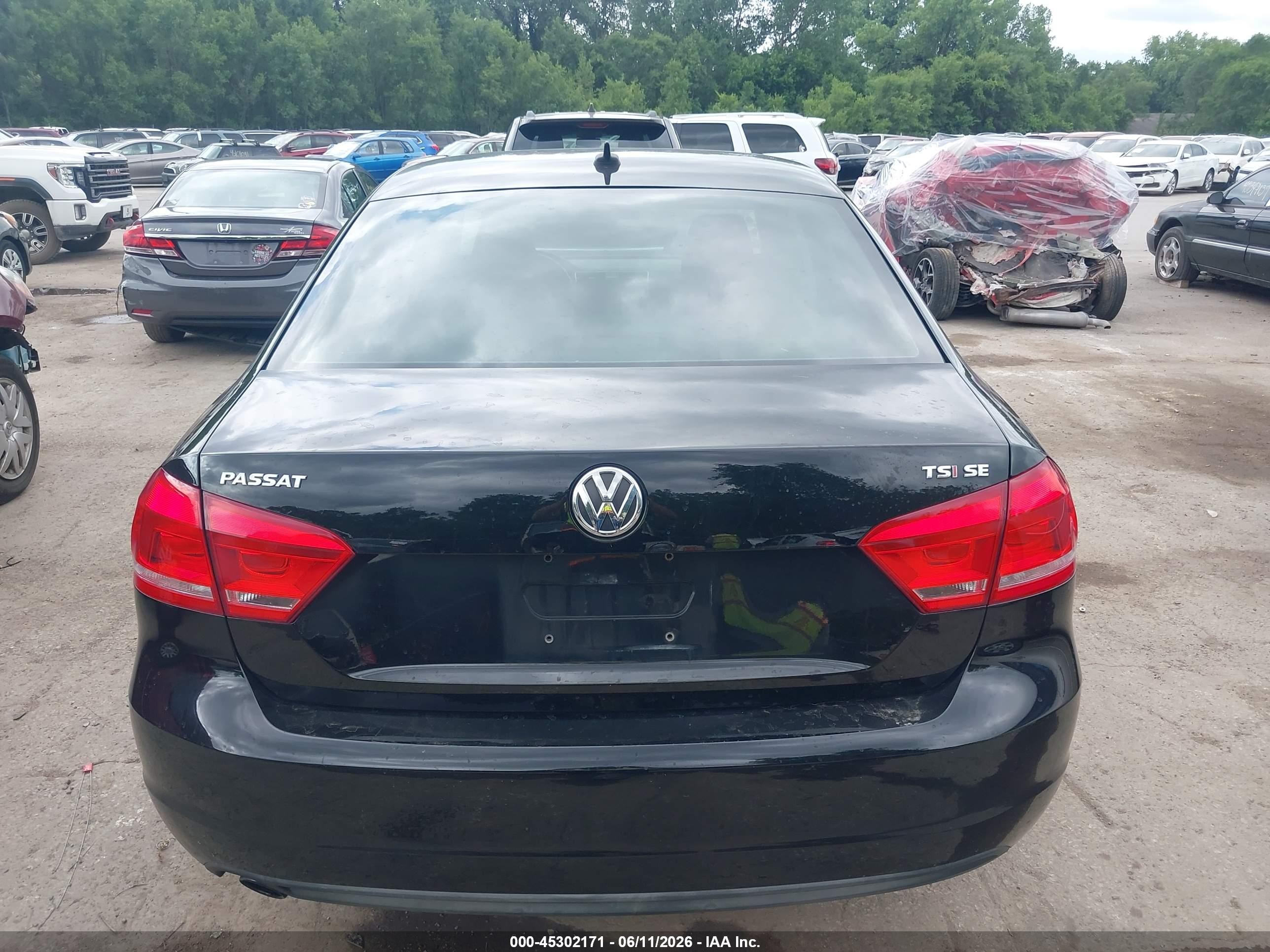 2014 Volkswagen Passat 1.8t Se Black vin: 1VWBS7A33EC109866