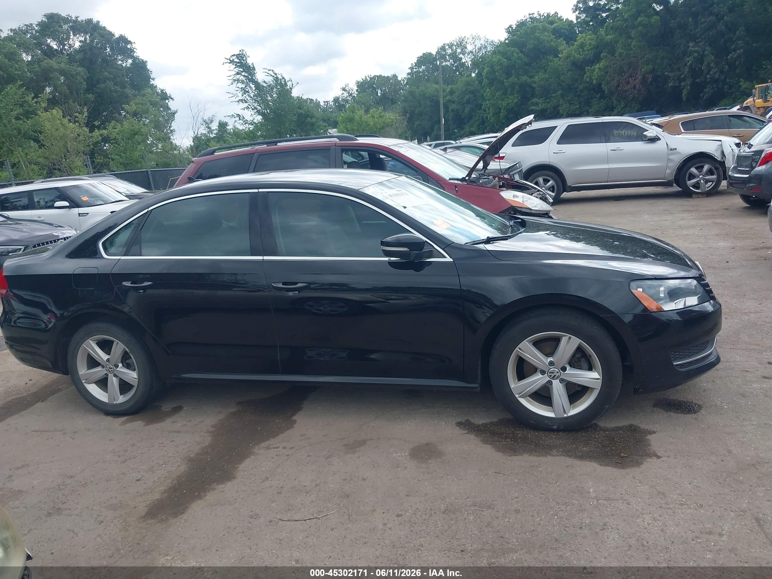 2014 Volkswagen Passat 1.8t Se Black vin: 1VWBS7A33EC109866