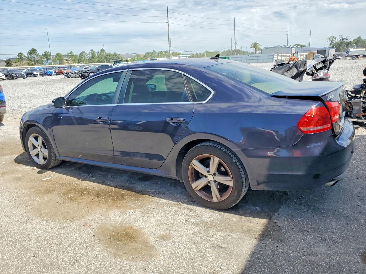 2014 Volkswagen Passat Se Charcoal vin: 1VWBS7A33EC118907