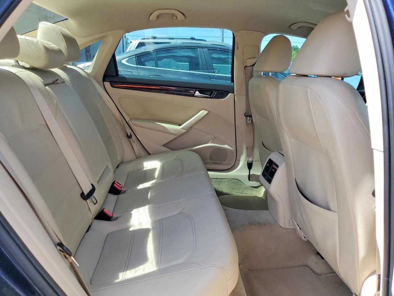 2014 Volkswagen Passat Se Charcoal vin: 1VWBS7A33EC118907