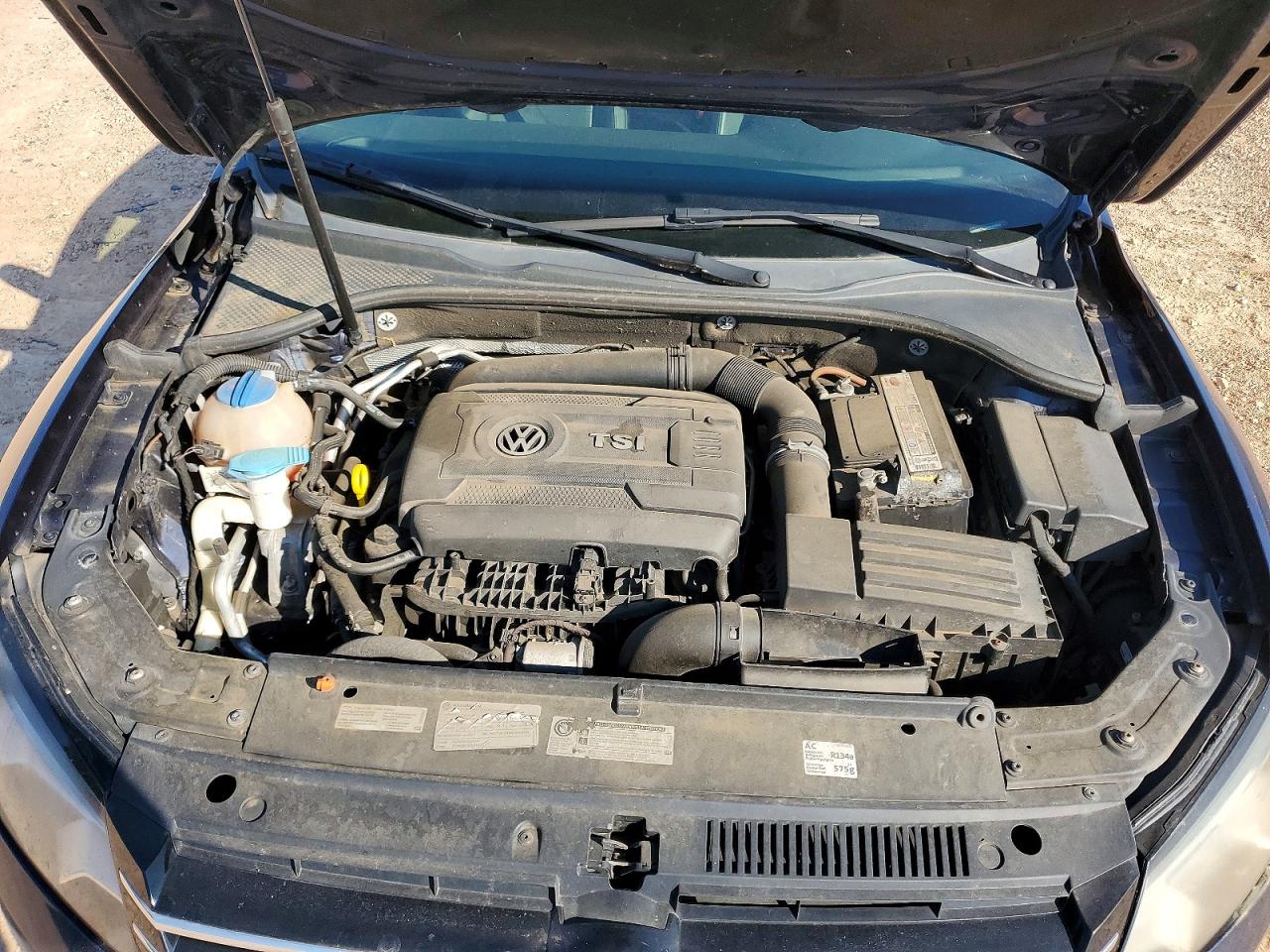 2014 Volkswagen Passat Se Blue vin: 1VWBS7A34EC054604