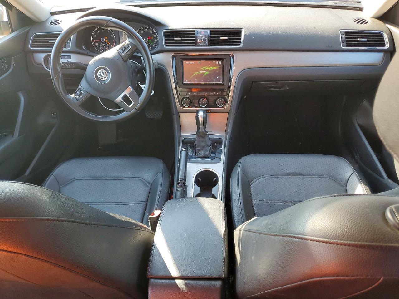 2014 Volkswagen Passat Se Blue vin: 1VWBS7A34EC054604