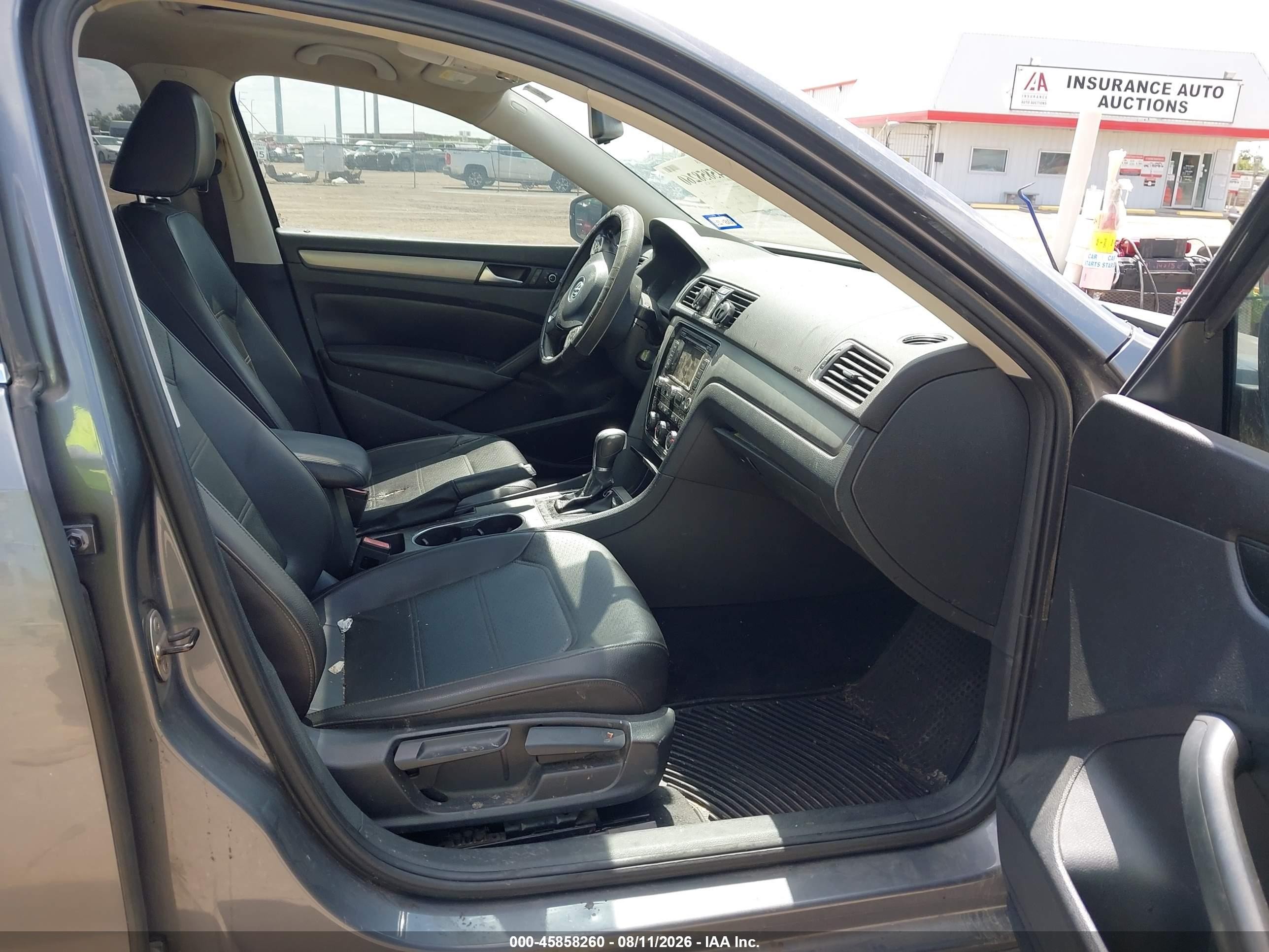 2014 Volkswagen Passat 1.8t Se Gray vin: 1VWBS7A34EC121072