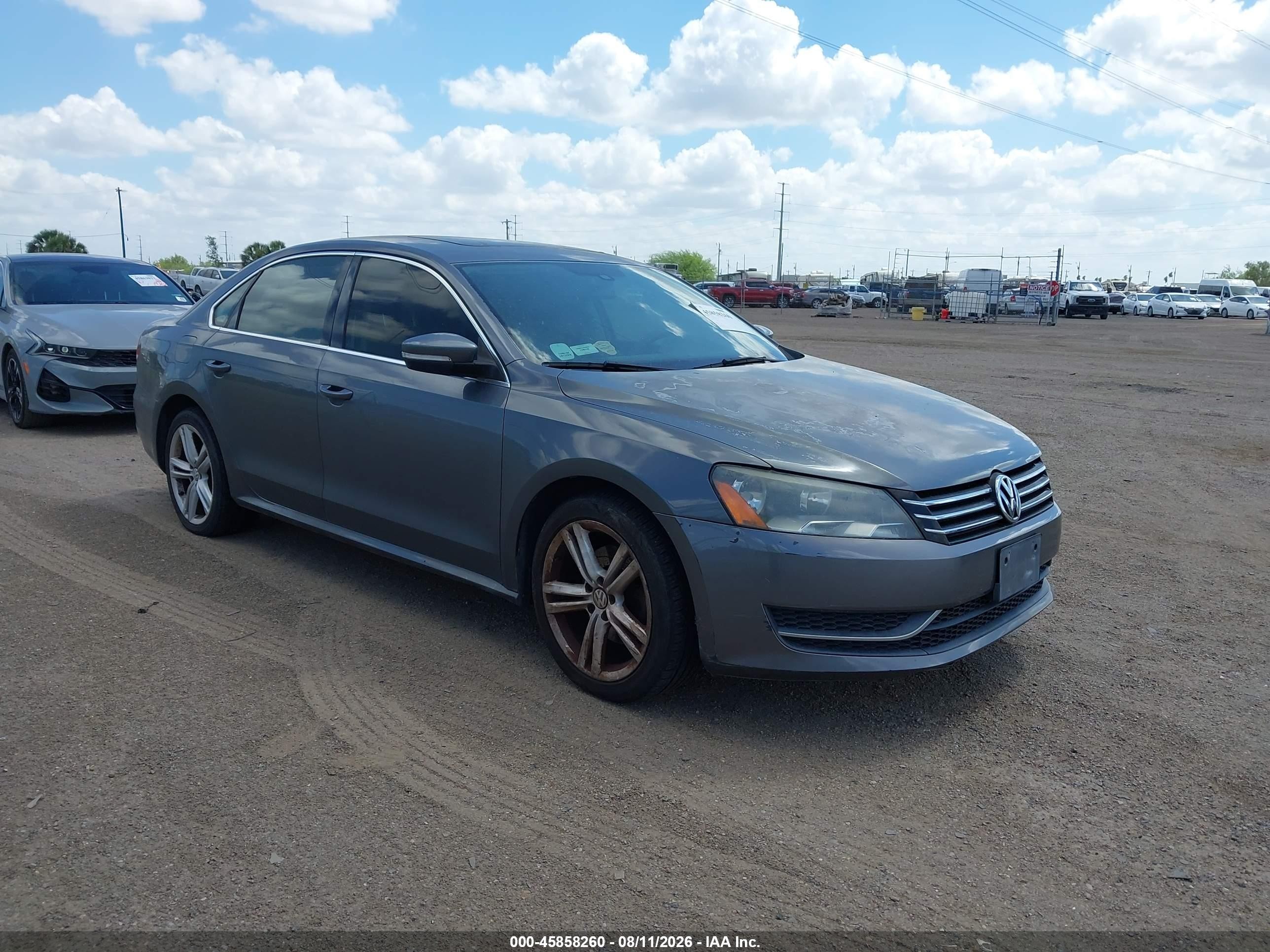 2014 Volkswagen Passat 1.8t Se Gray vin: 1VWBS7A34EC121072