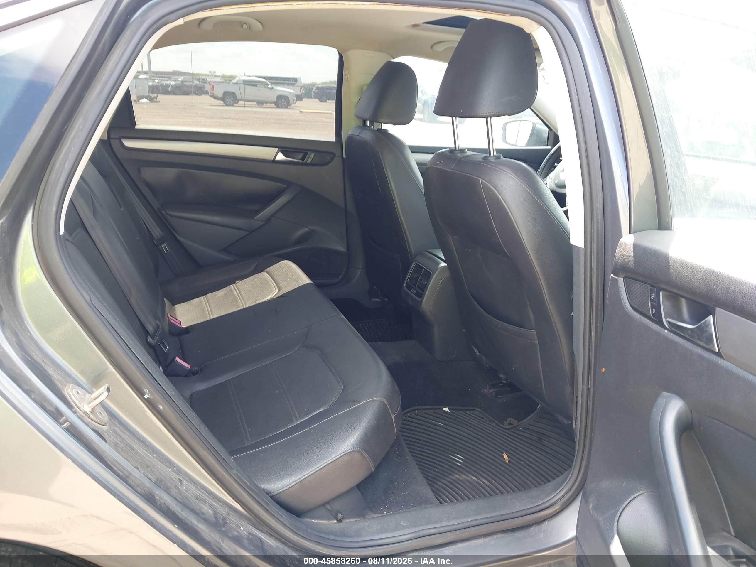 2014 Volkswagen Passat 1.8t Se Gray vin: 1VWBS7A34EC121072