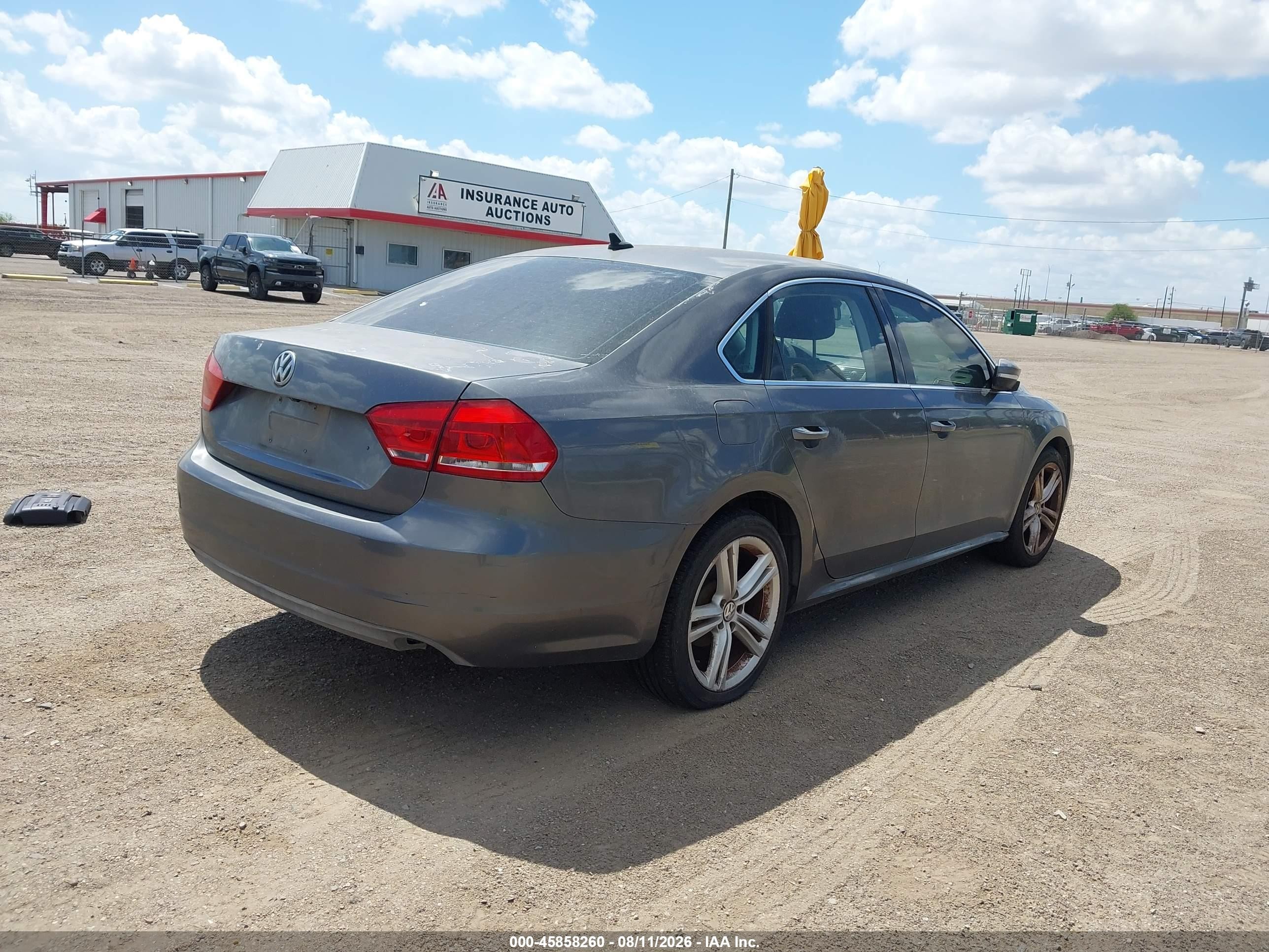 2014 Volkswagen Passat 1.8t Se Gray vin: 1VWBS7A34EC121072