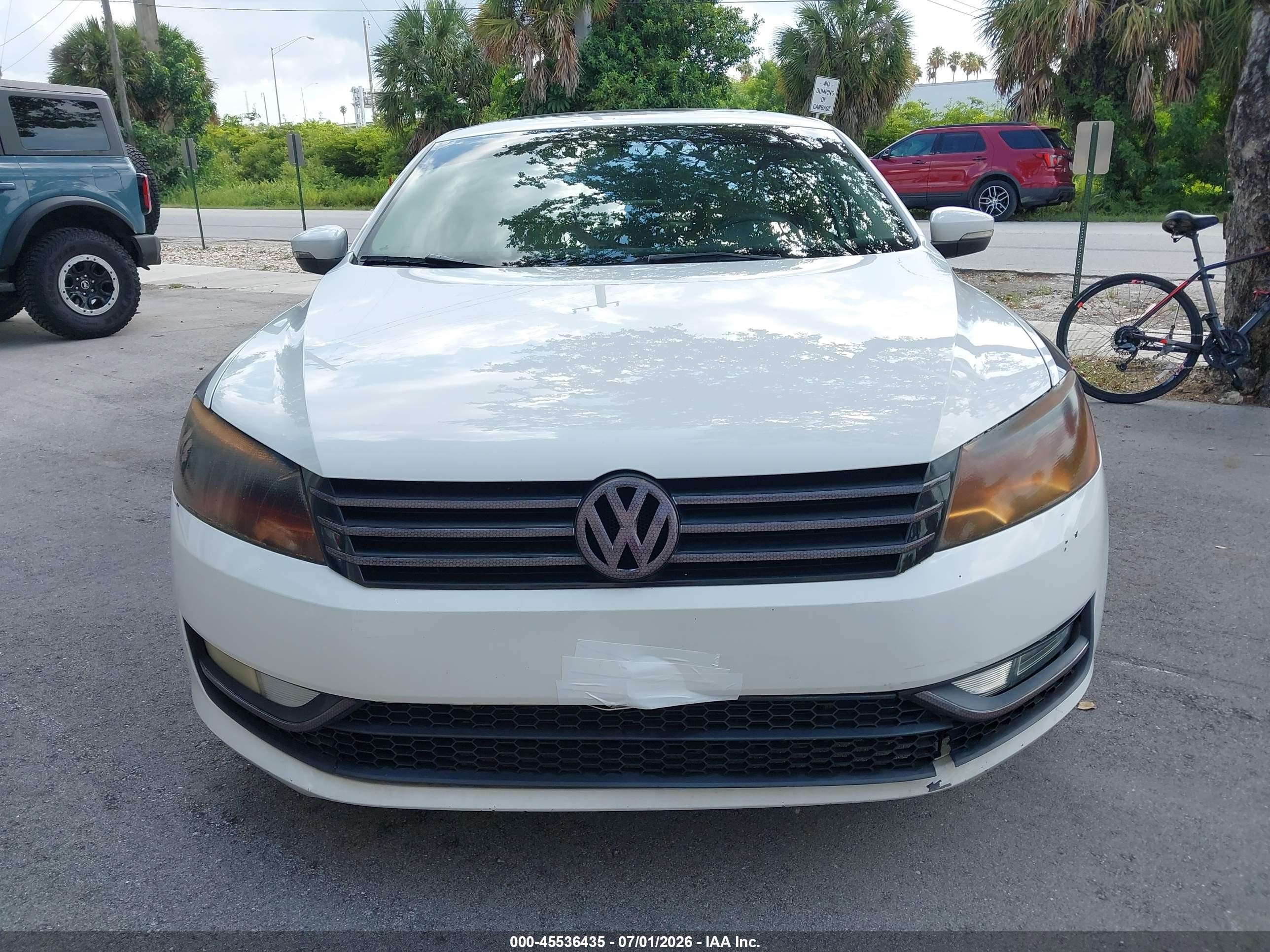 2015 Volkswagen Passat 1.8t Se White vin: 1VWBS7A34FC065152