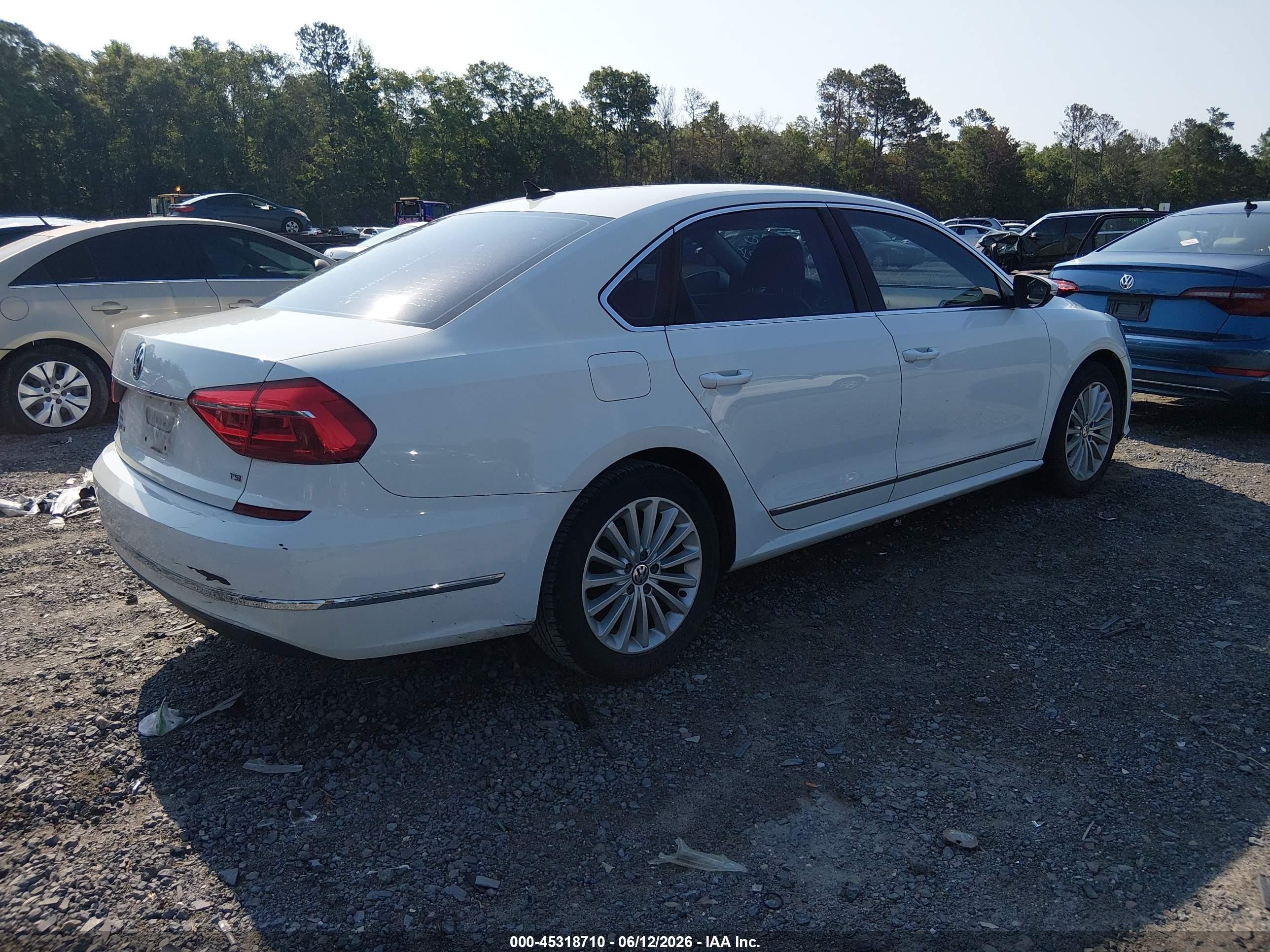 2016 Volkswagen Passat 1.8t Se White vin: 1VWBS7A34GC053939