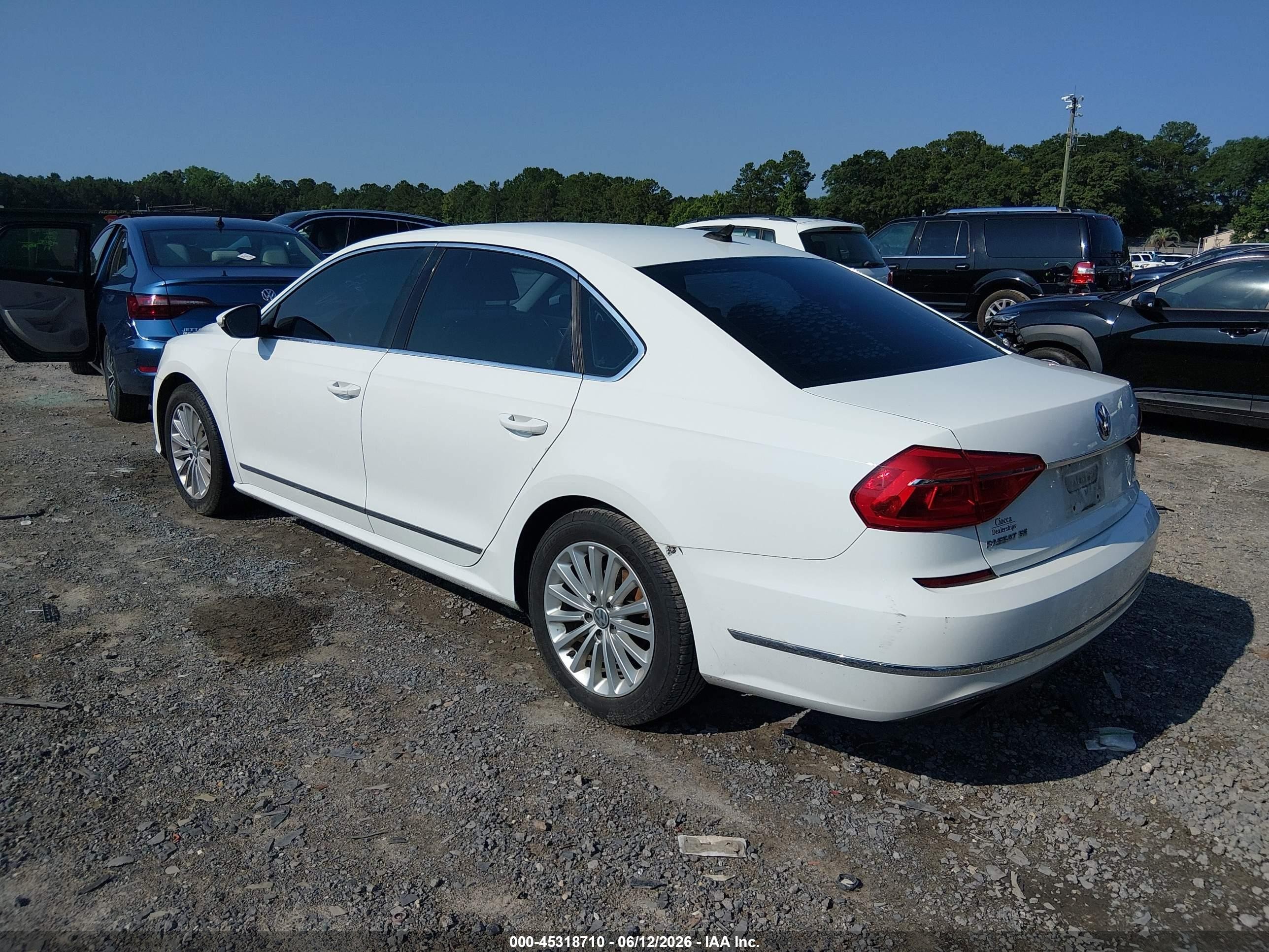 2016 Volkswagen Passat 1.8t Se White vin: 1VWBS7A34GC053939
