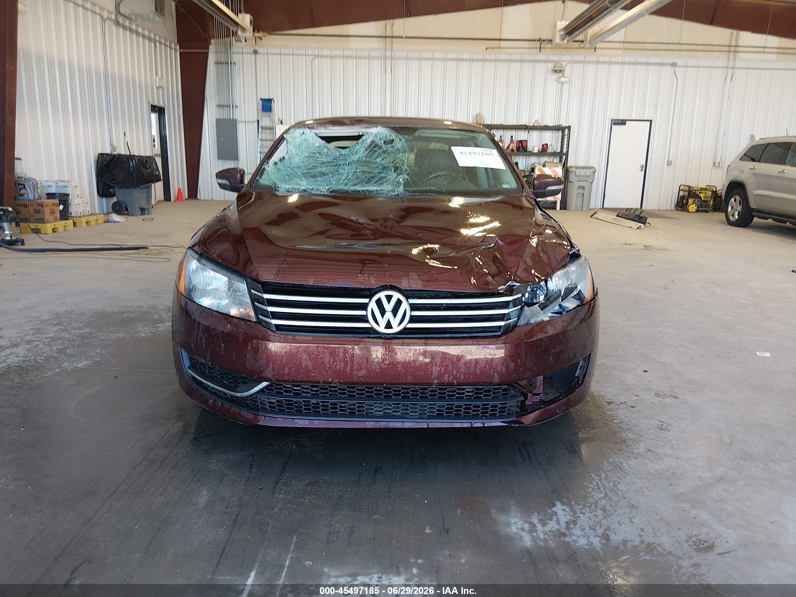 2014 Volkswagen Passat 1.8t Se Brown vin: 1VWBS7A35EC052103