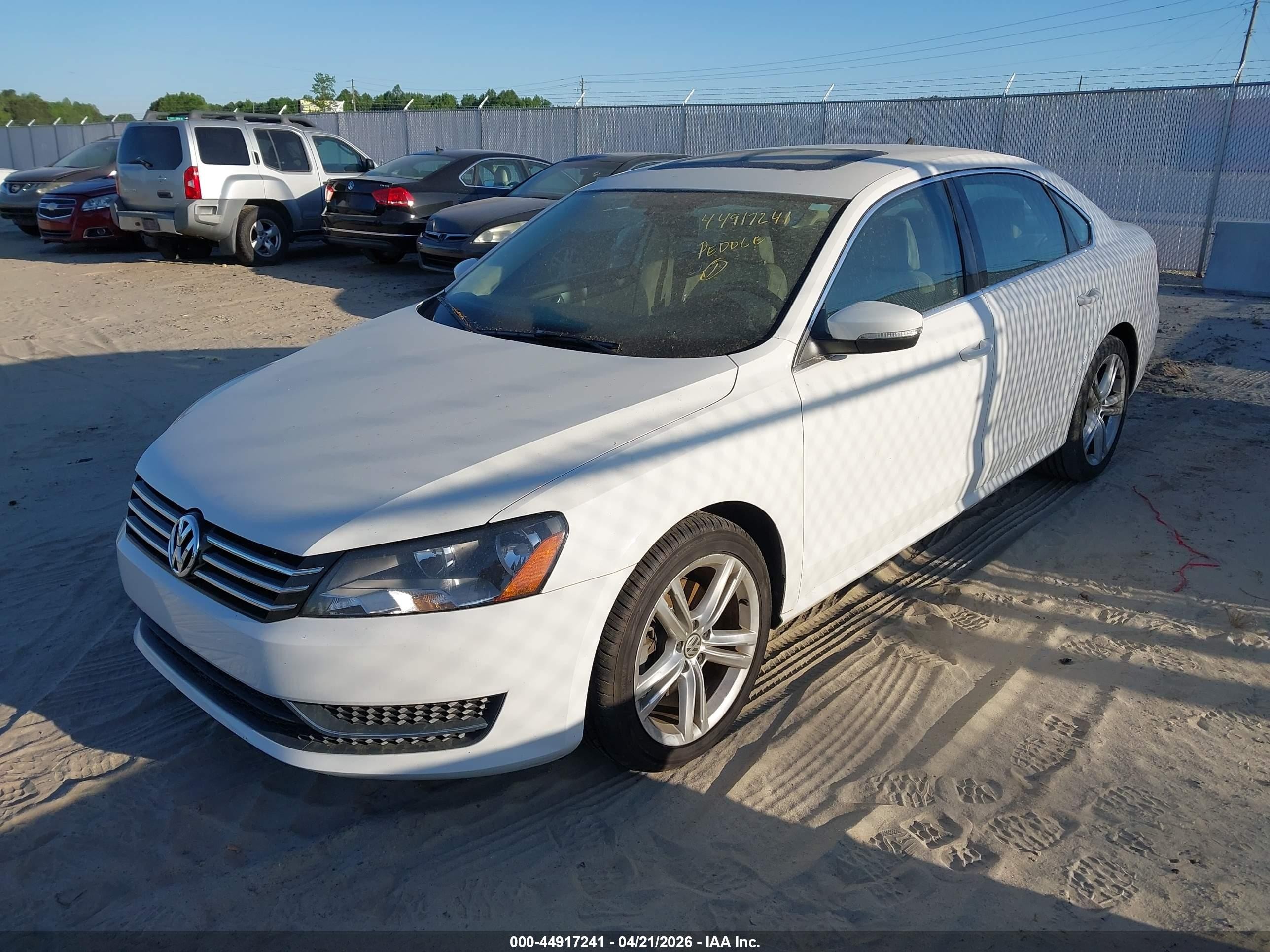 2014 Volkswagen Passat 1.8t Se White vin: 1VWBS7A35EC111778