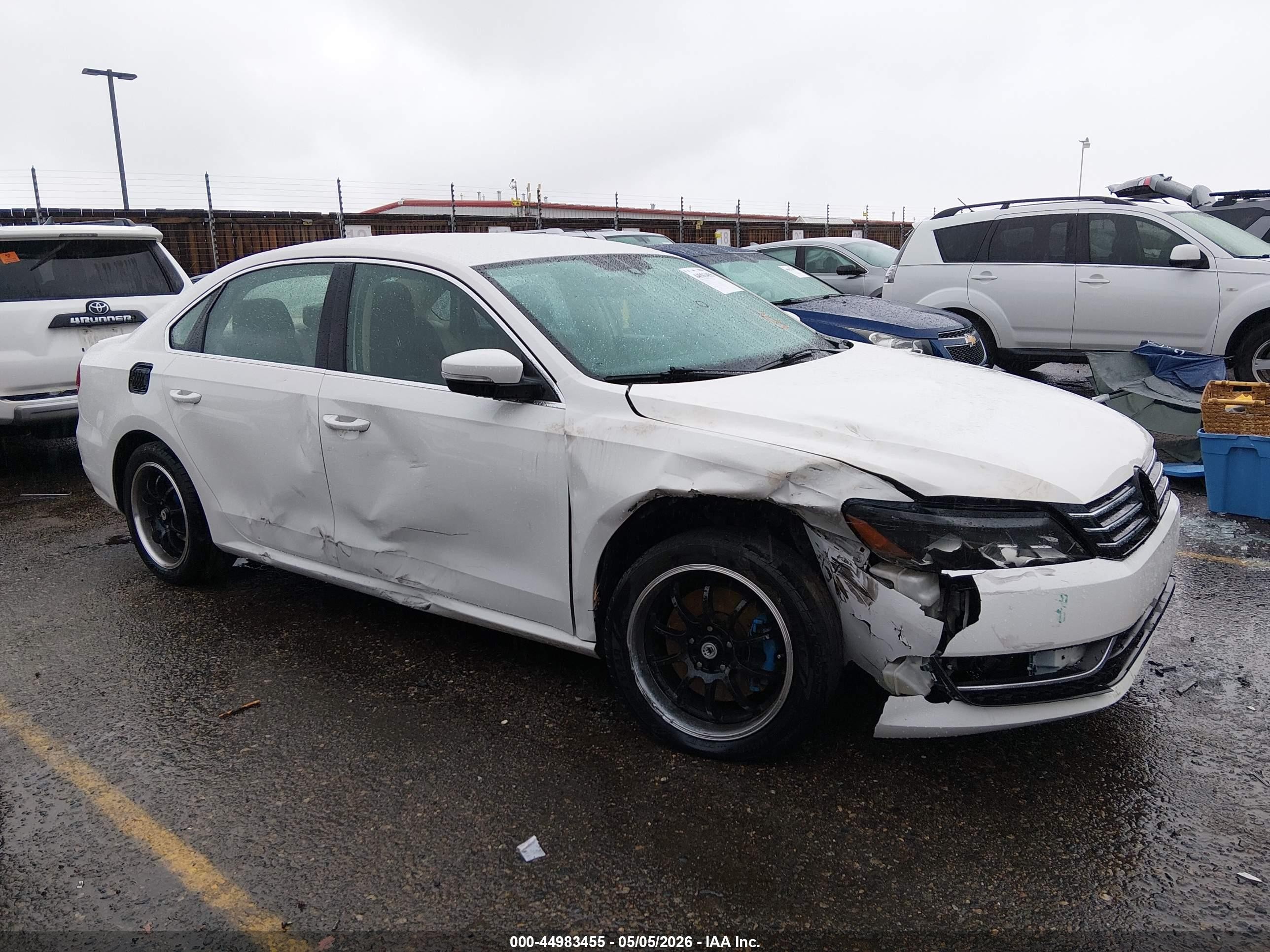 2014 Volkswagen Passat 1.8t Se Белый vin: 1VWBS7A35EC115488