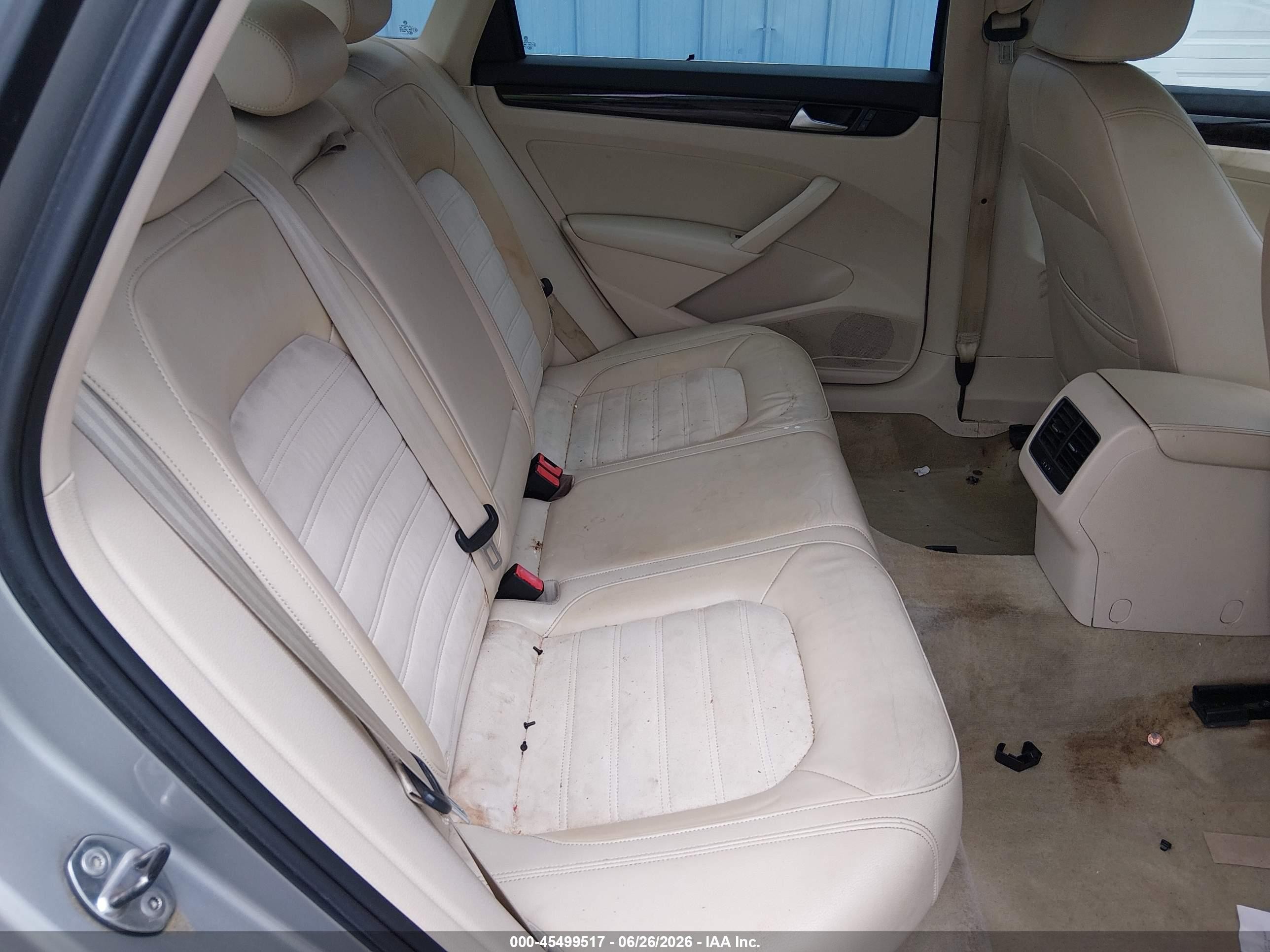 2014 Volkswagen Passat 1.8t Se Silver vin: 1VWBS7A36EC026934