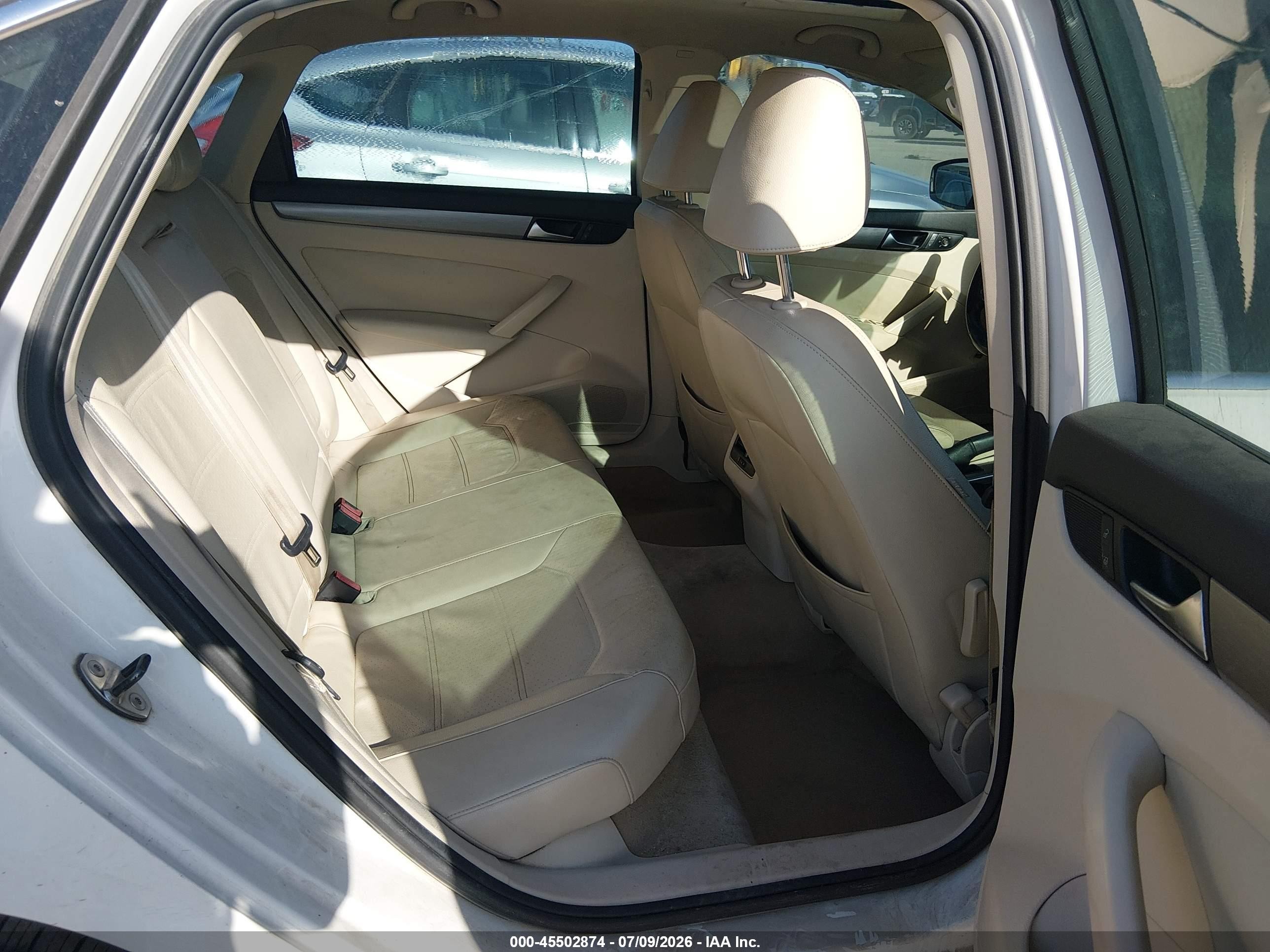 2014 Volkswagen Passat 1.8t Se White vin: 1VWBS7A36EC046214