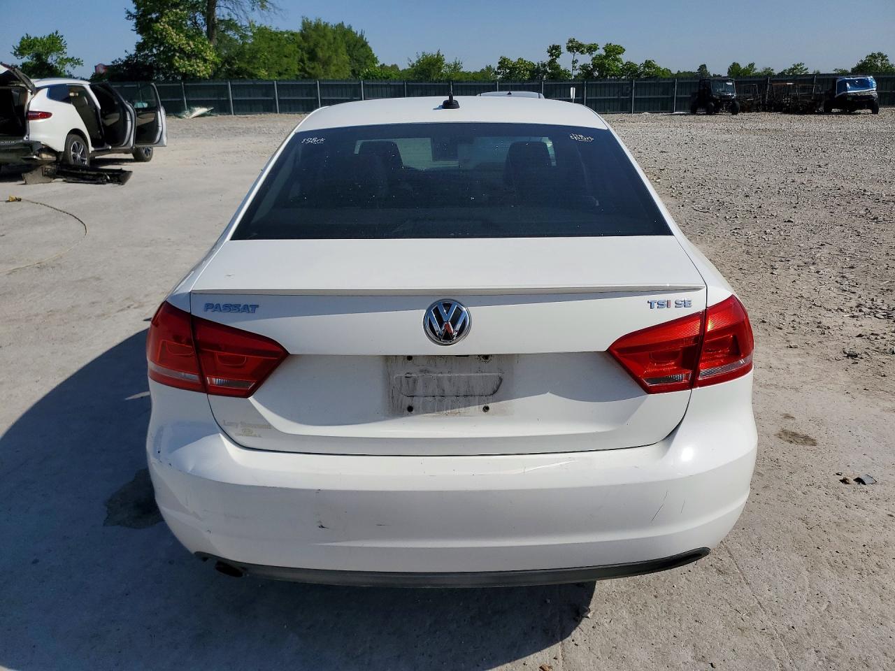 2014 Volkswagen Passat Se Белый vin: 1VWBS7A36EC112132