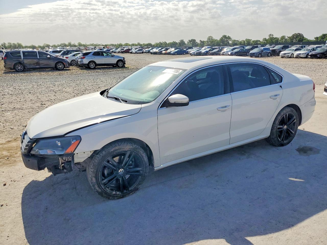 2014 Volkswagen Passat Se White vin: 1VWBS7A36EC112132