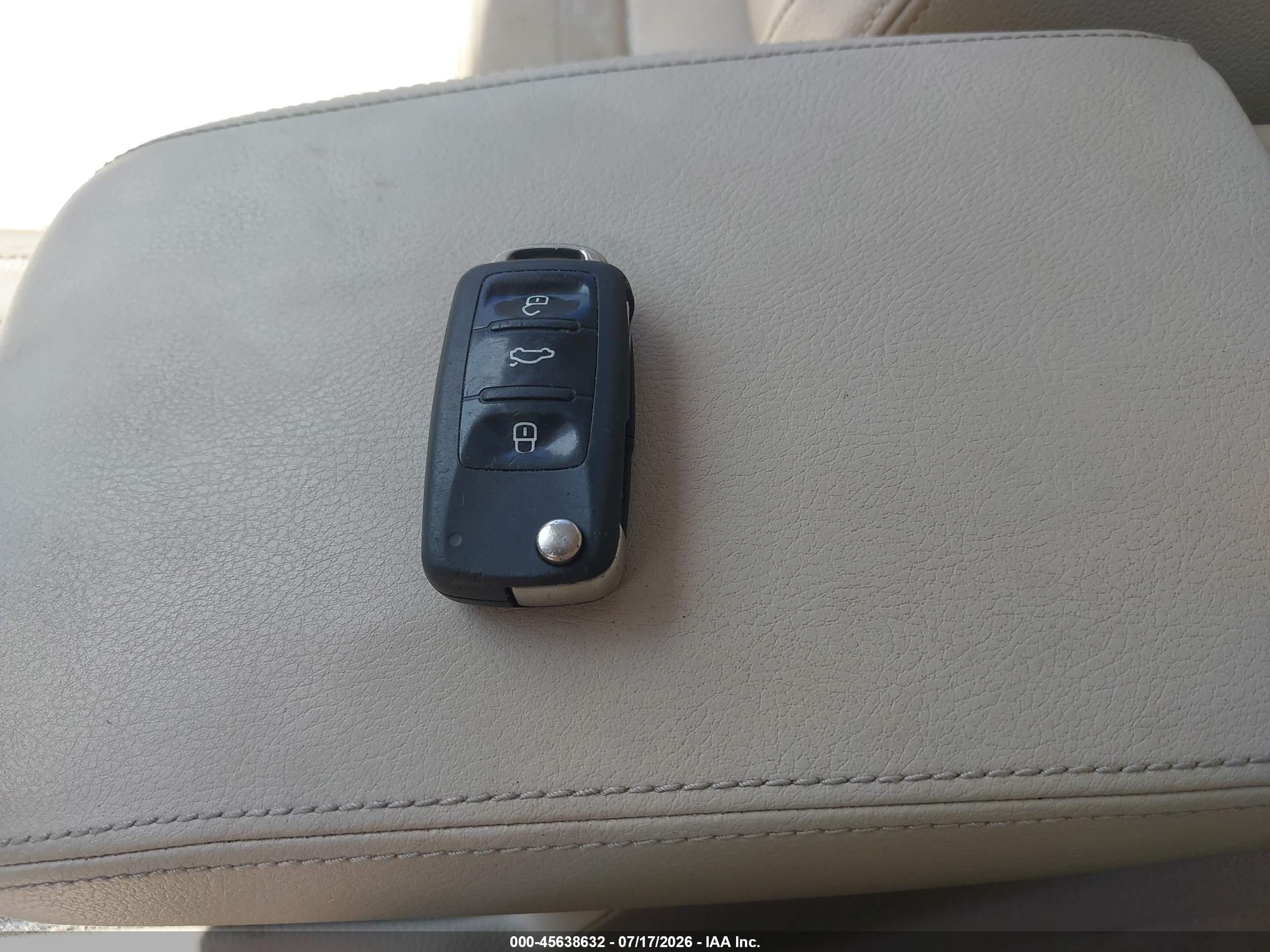 2015 Volkswagen Passat 1.8t Se Navy vin: 1VWBS7A36FC043394