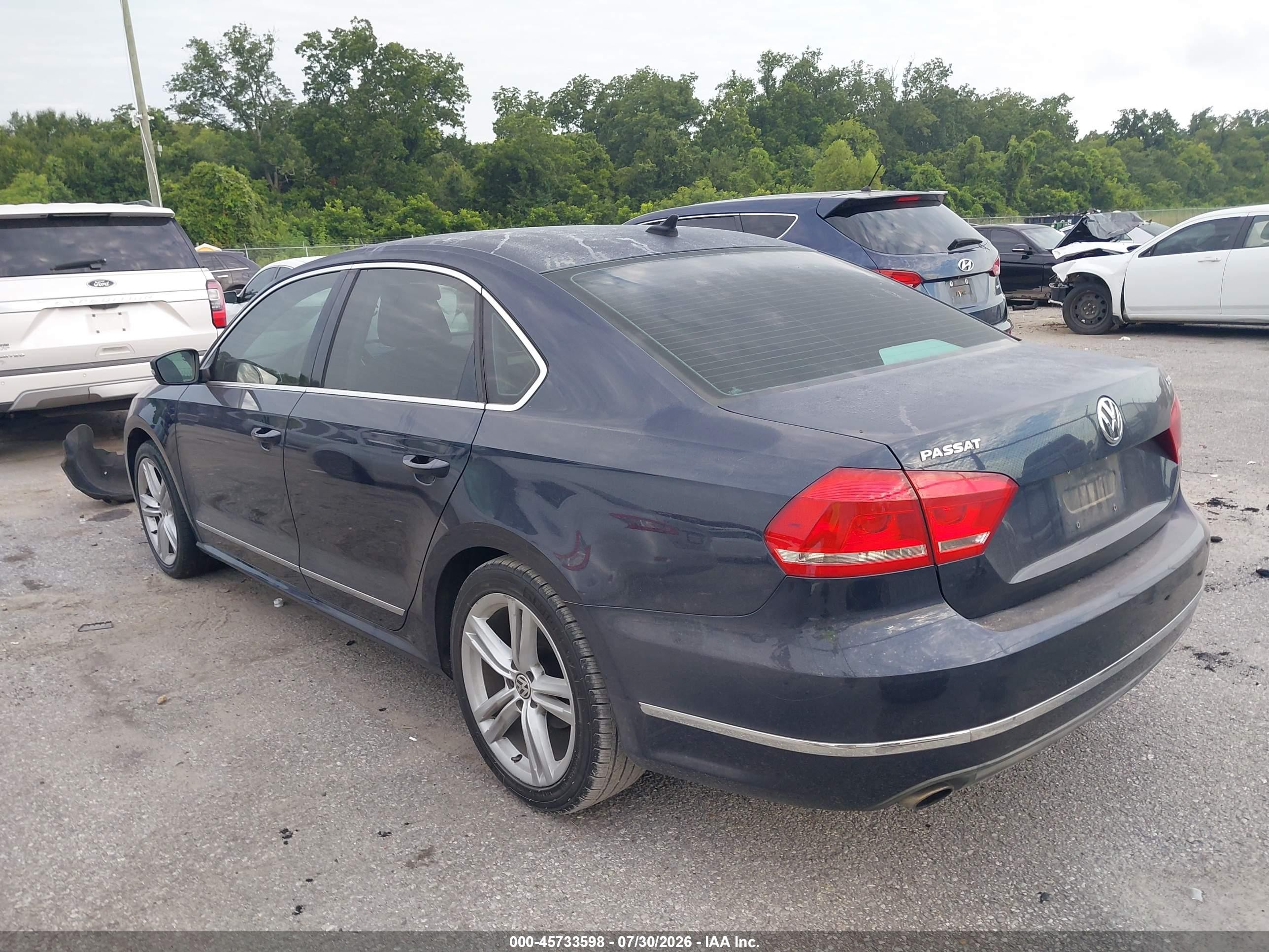 2015 Volkswagen Passat 1.8t Se Blue vin: 1VWBS7A36FC056243